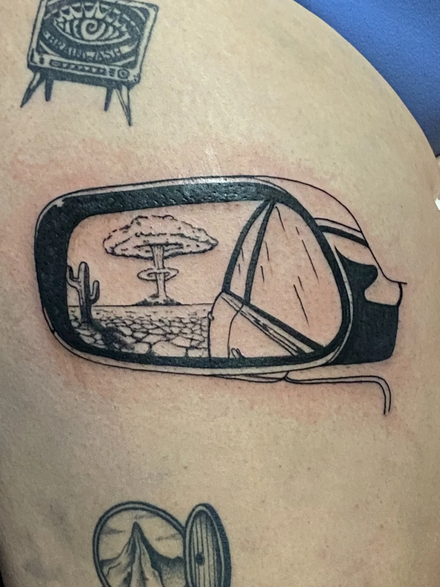 Wish you were here. 

#duluthtattooartist #duluthmn  #simpletattoodesign #endofdaystattoo