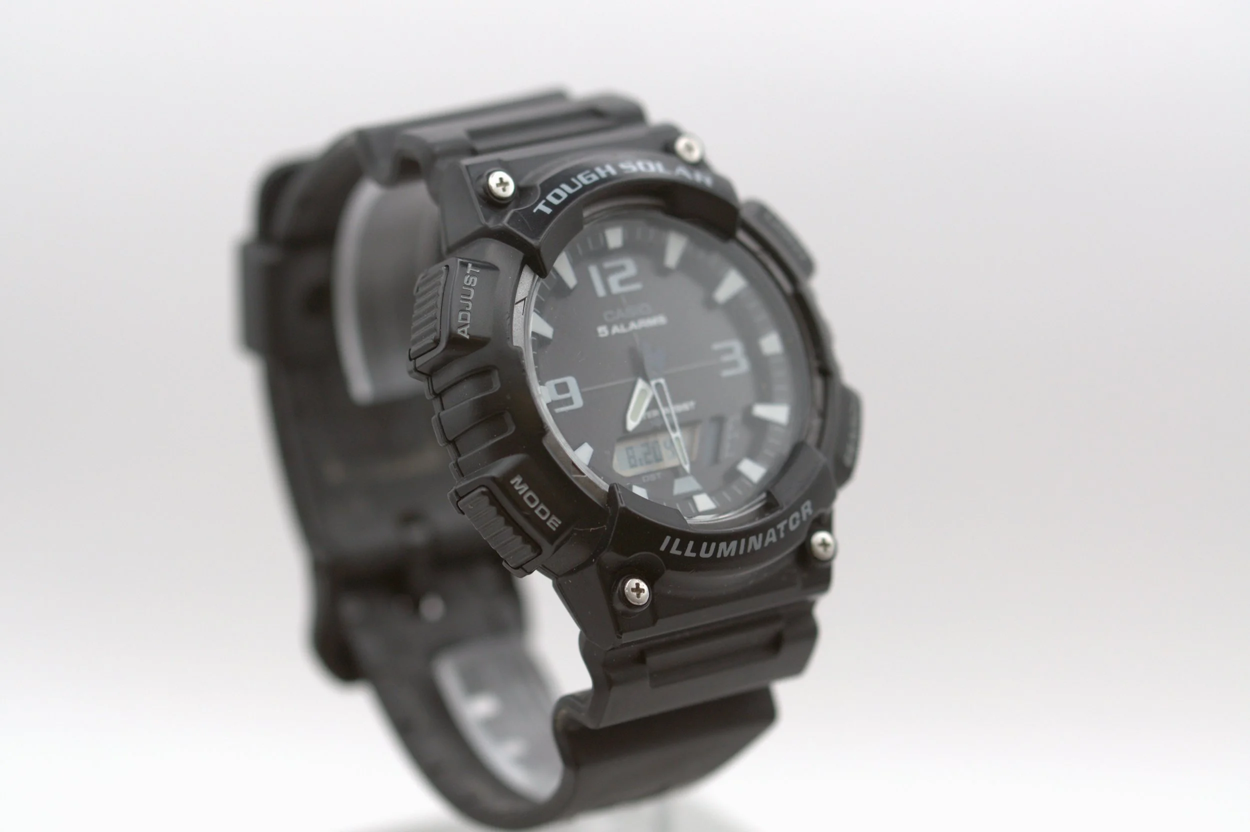 Casio Tough Solar AQ-S810W Black & White