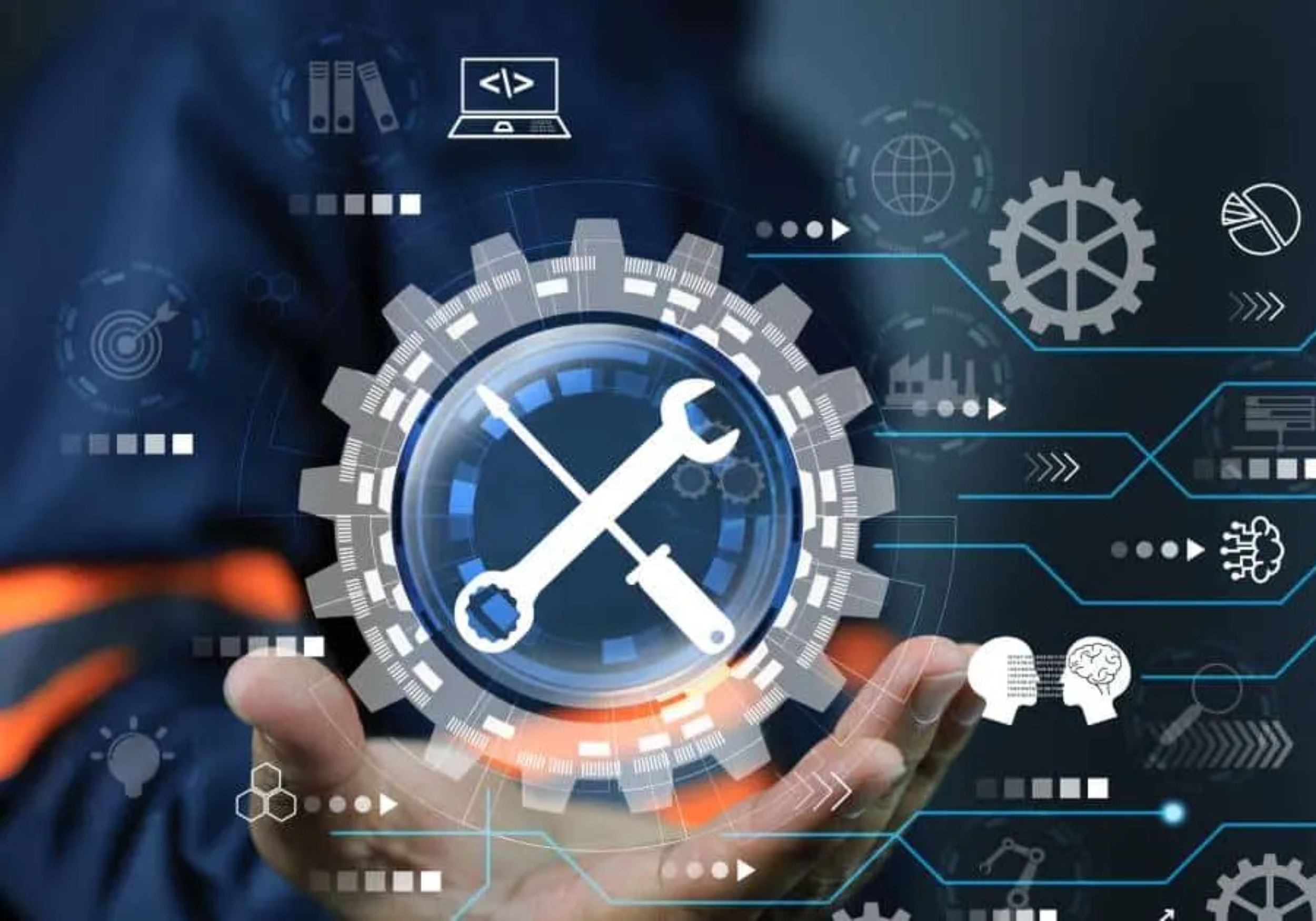 Una mano sosteniendo un dispositivo con un gráfico de un reloj y herramientas, rodeado de iconos relacionados con la tecnología y la ingeniería.