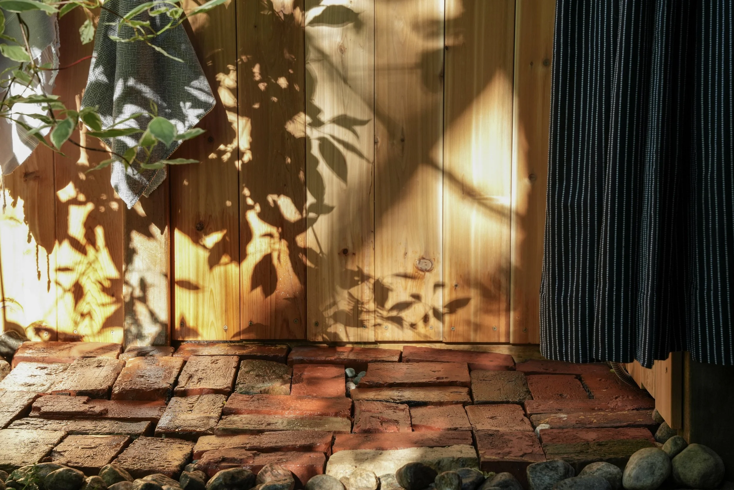 bensbathroomlist.com