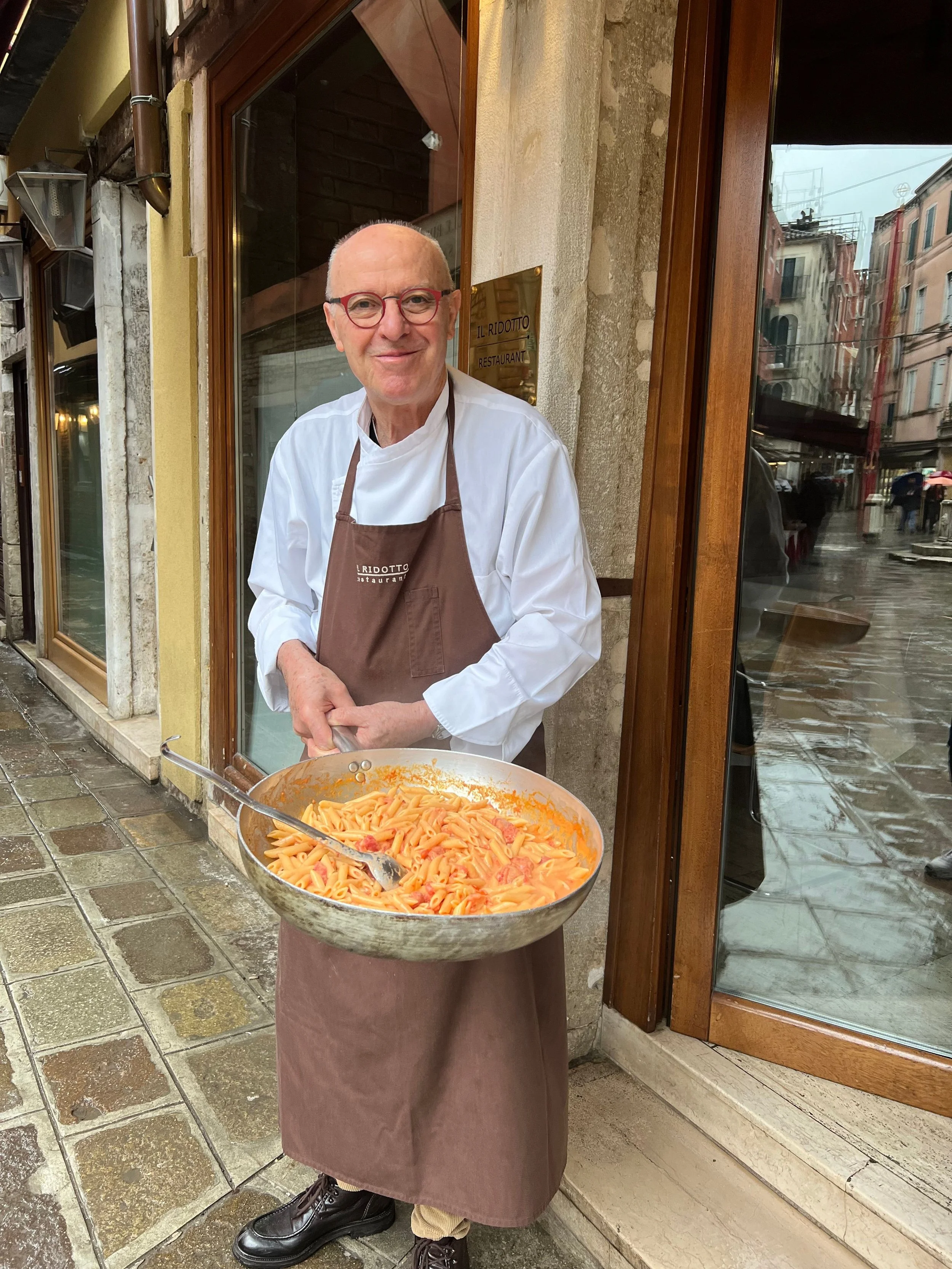 Hosted signature trips, group travel, family travel