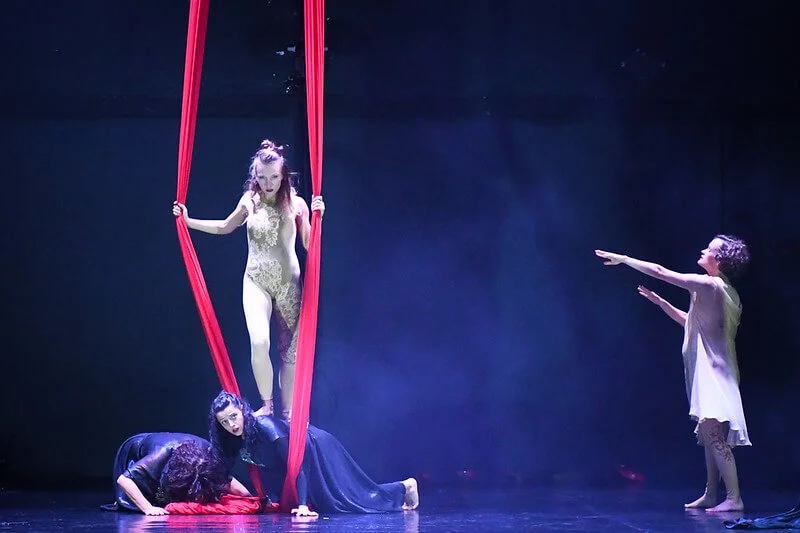 Muži se nemusí bát přijít, krví po sobě nestříkáme