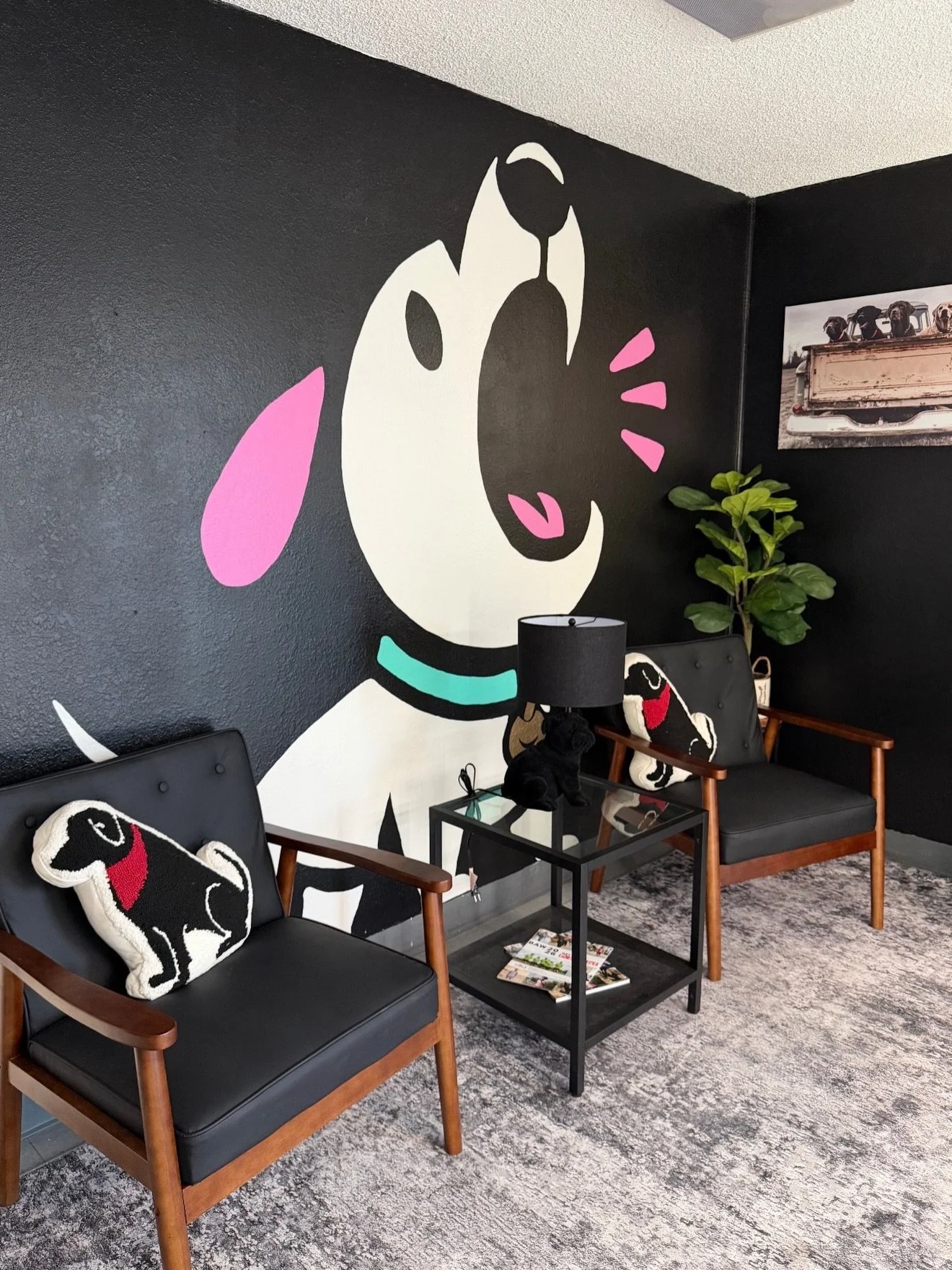 This wall deserved something fun, and our friend absolutely nailed it. 🐾
Huge thank you to @fridabaeco for bringing this mural to life.

We&rsquo;re so excited to finally be open and can&rsquo;t wait for you to come in so we can make something custo