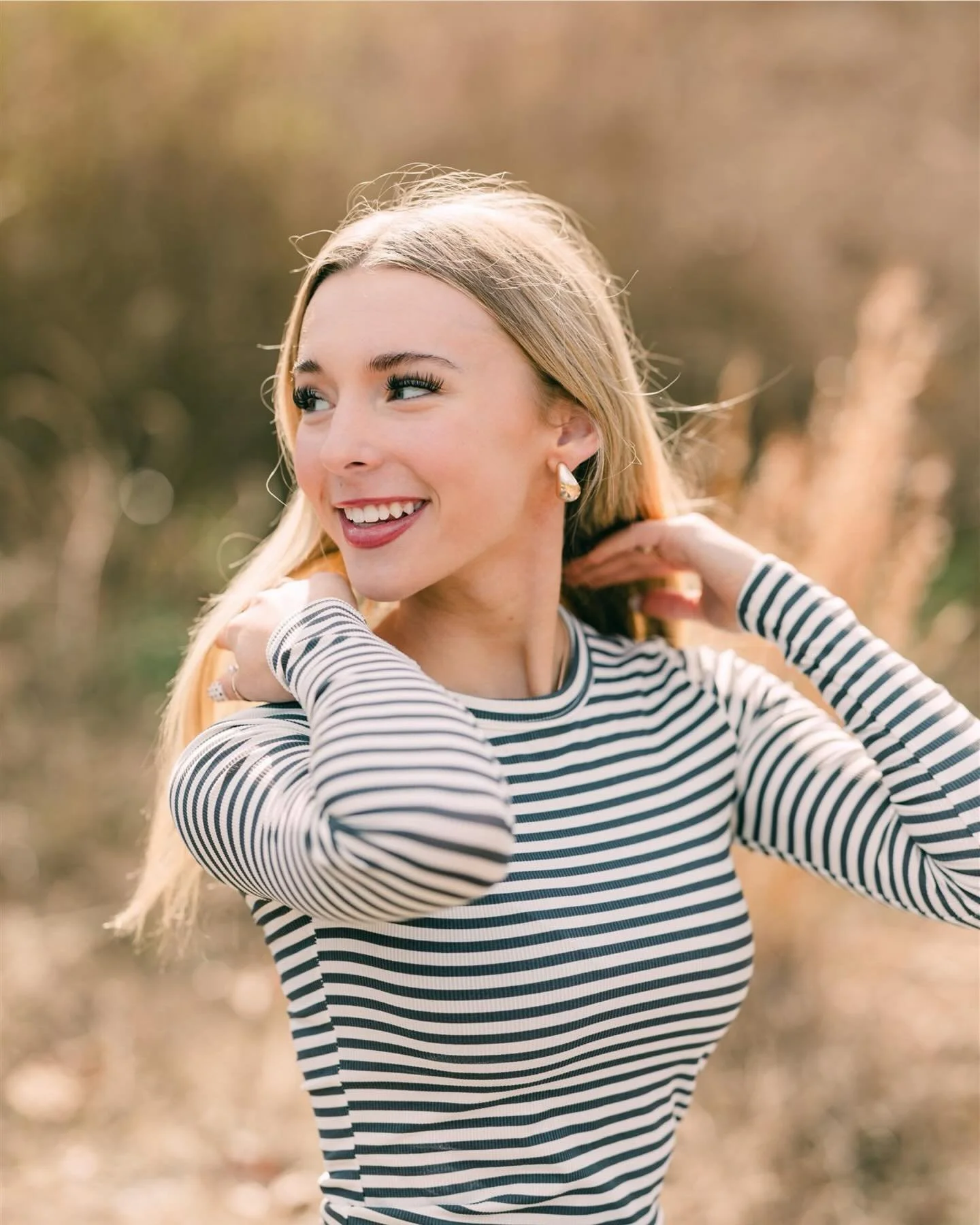 Senior year is such a meaningful stage of life - the end of one chapter and the beginning of another. I love hearing seniors&rsquo; stories and what makes this season unique to them!

In these sessions I&rsquo;ll guide you through the process of crea