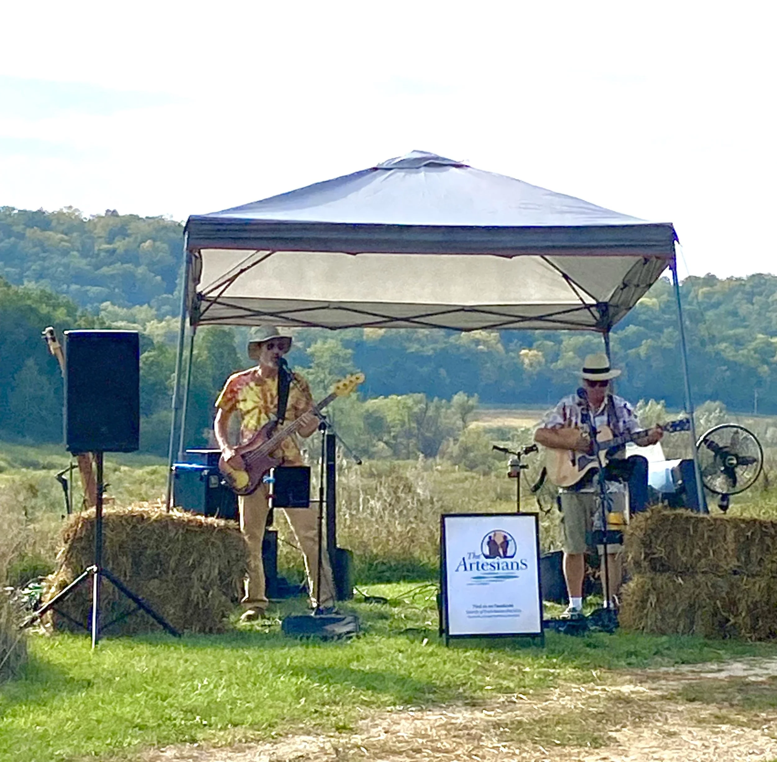 The Artesians create beautiful harmonies with their acoustic duo. Annual Music on the Prairie event. Summer 2024