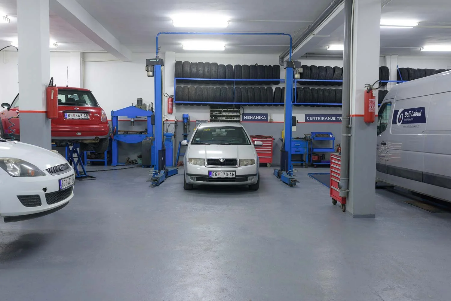 Auto Centar Global 11.jpg