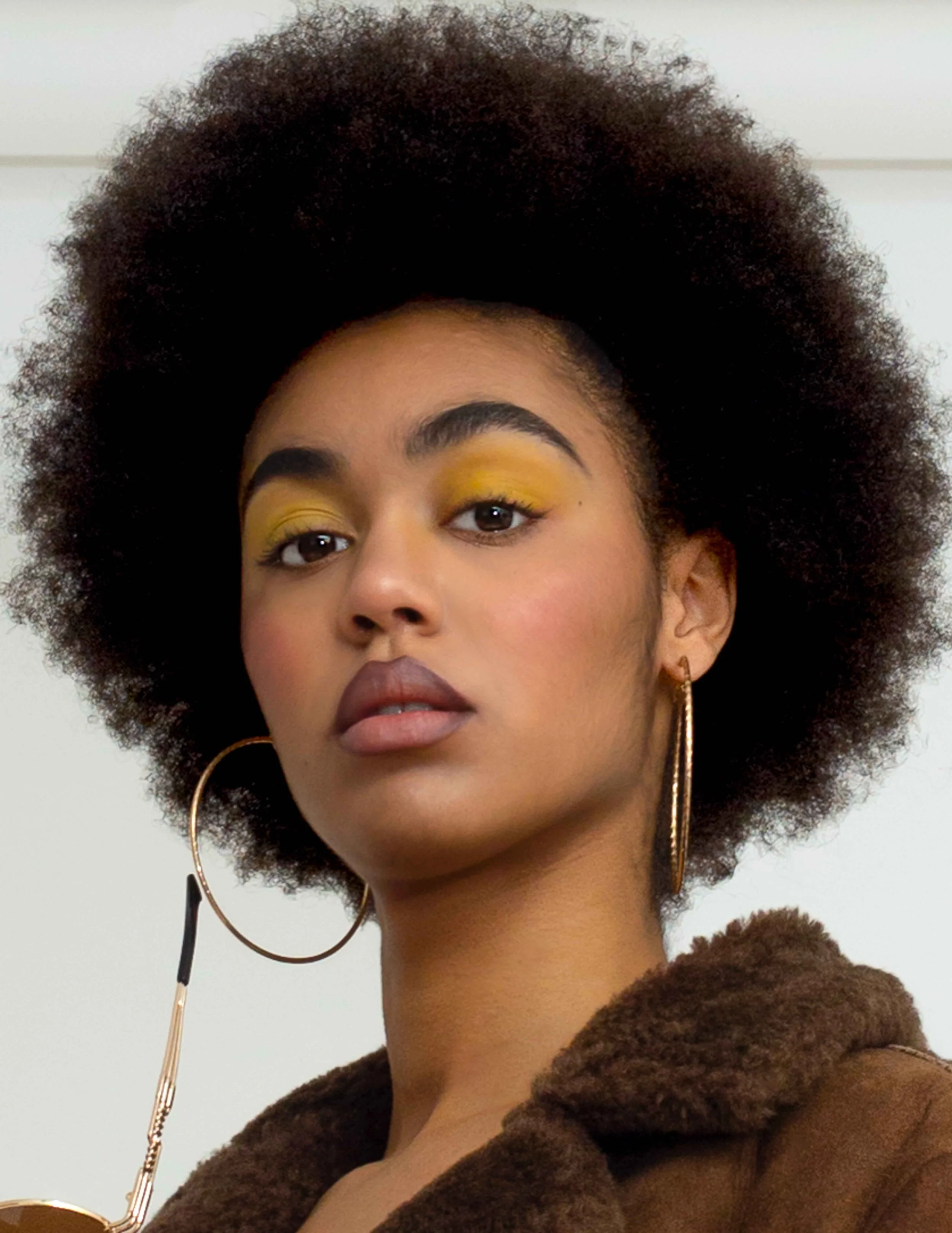 editorial-pastel-makeup-pop-of-yellow
