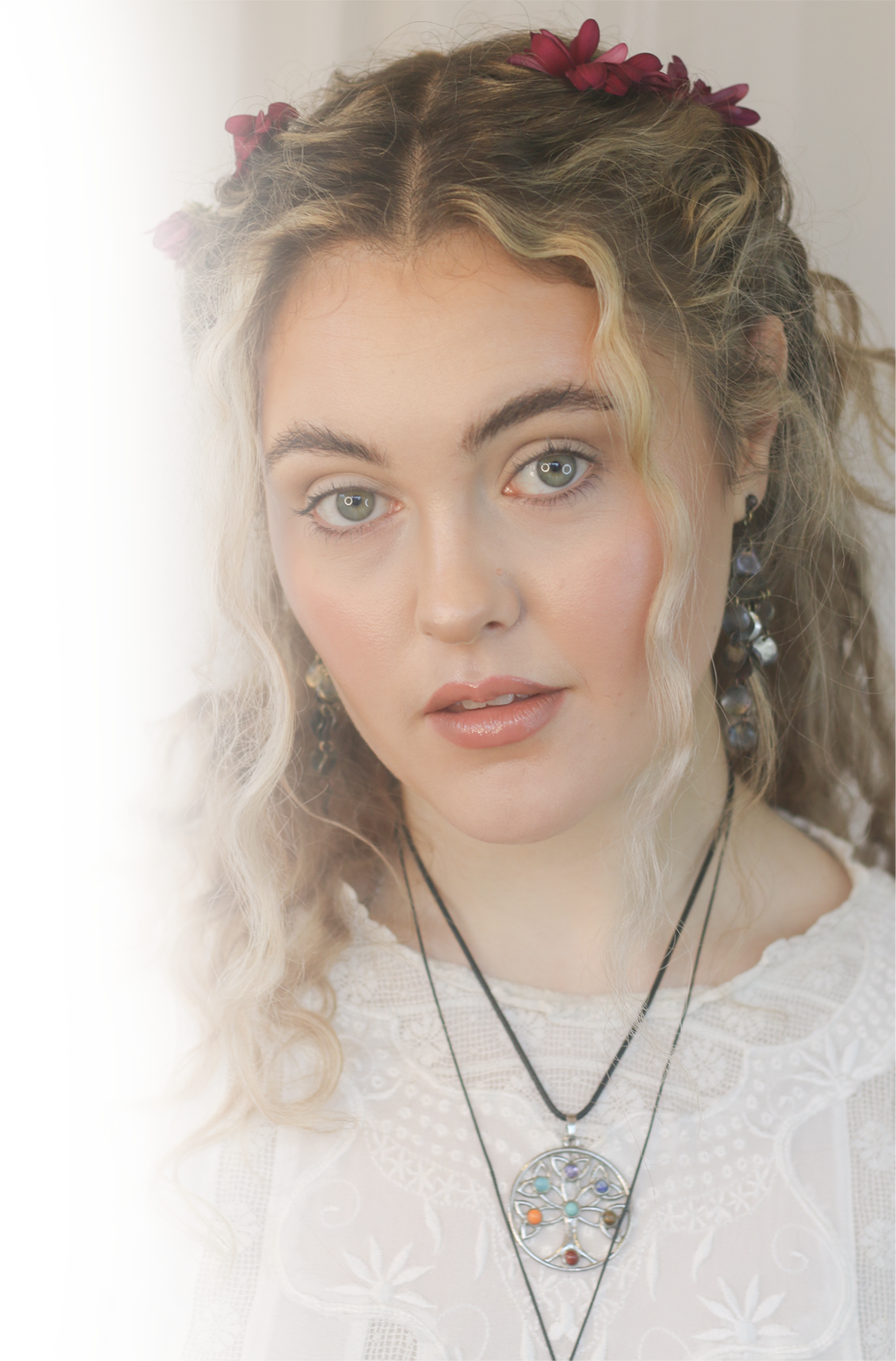 natural-glowy-renaissance-bridal-makeup