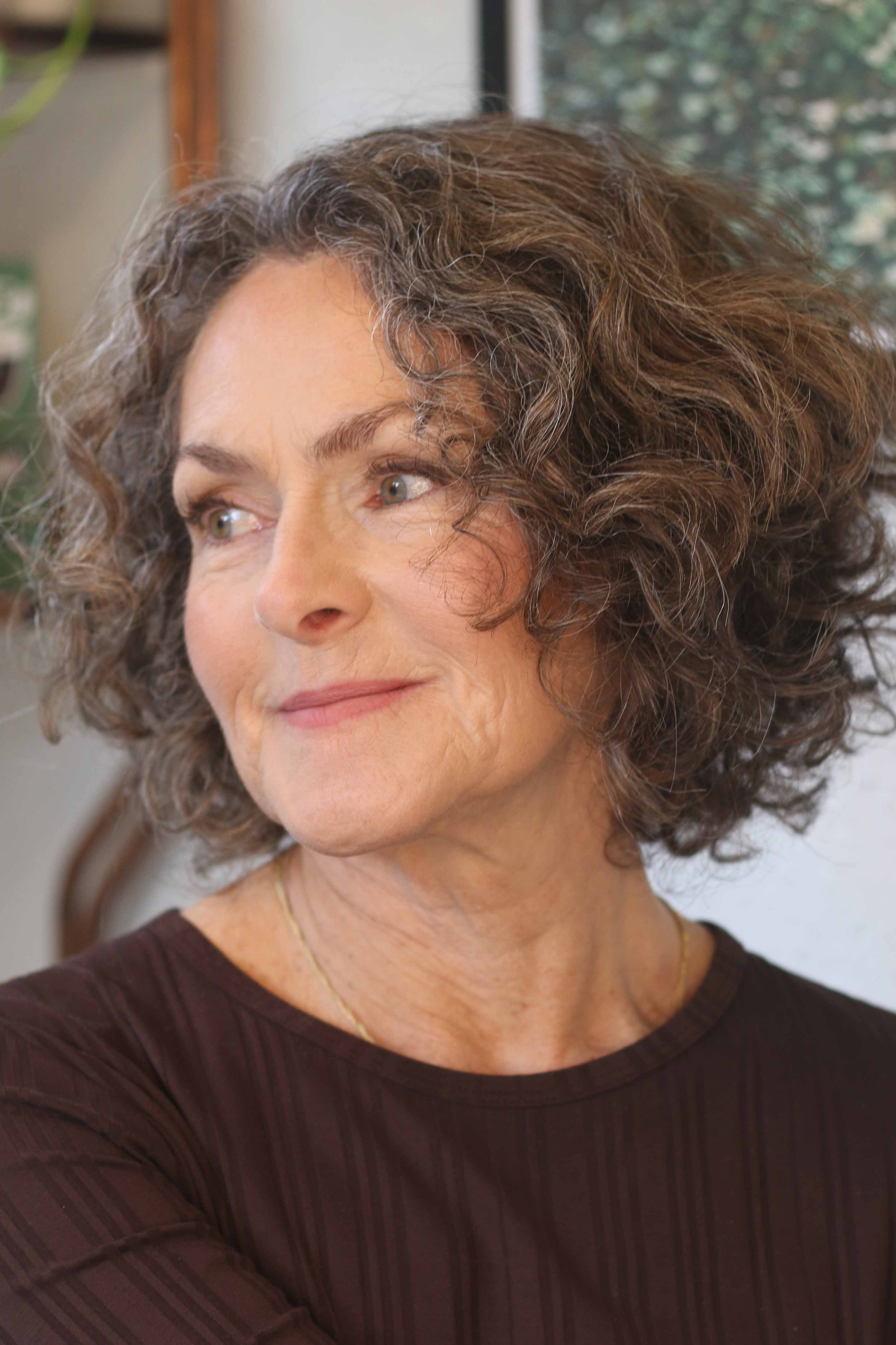 natural youthful soft mother of the bride makeup by London bridal makeup artist Molly dickson