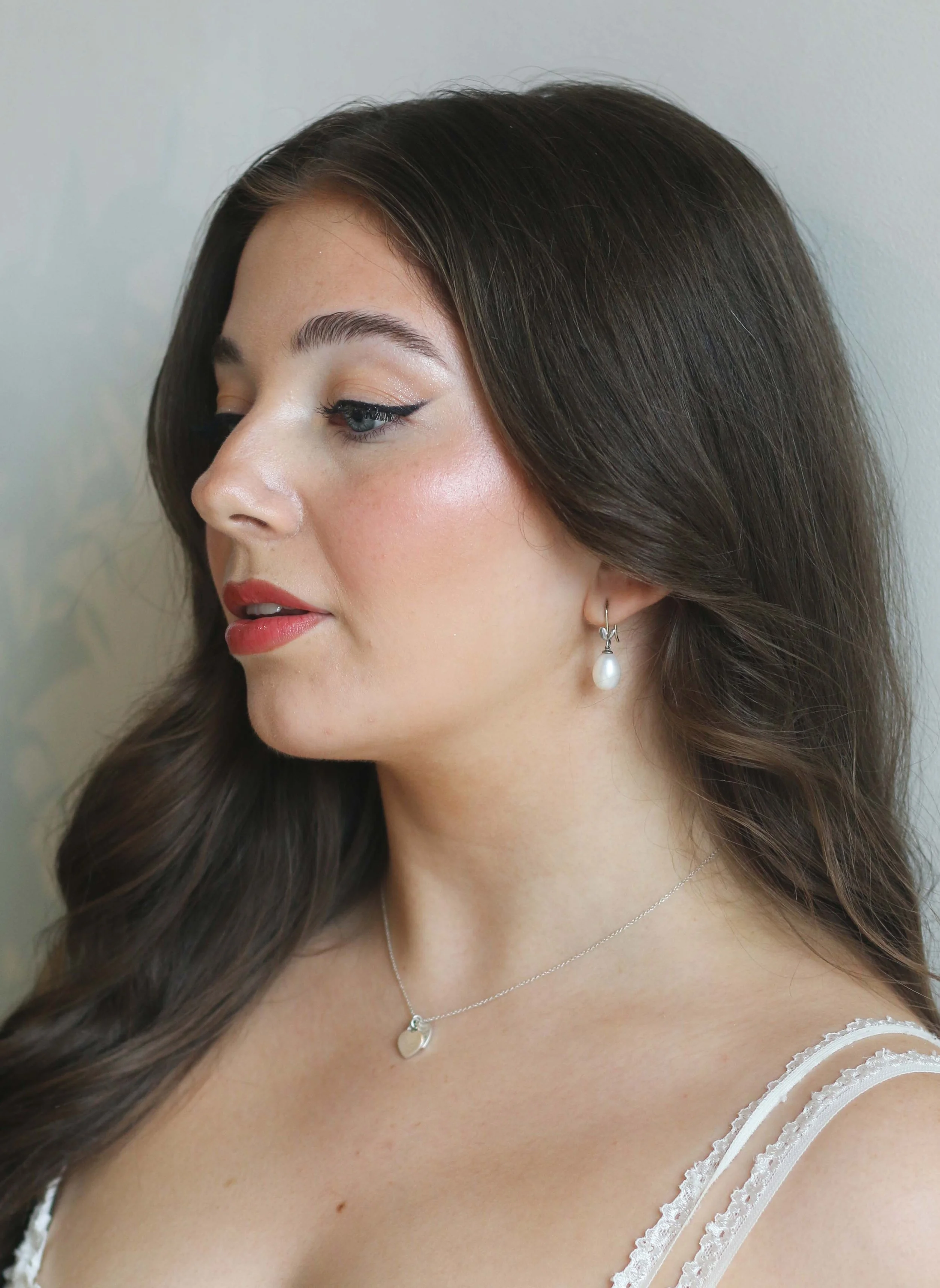 vintage old Hollywood winged liner bridal makeup by London makeup artist Molly Dickson