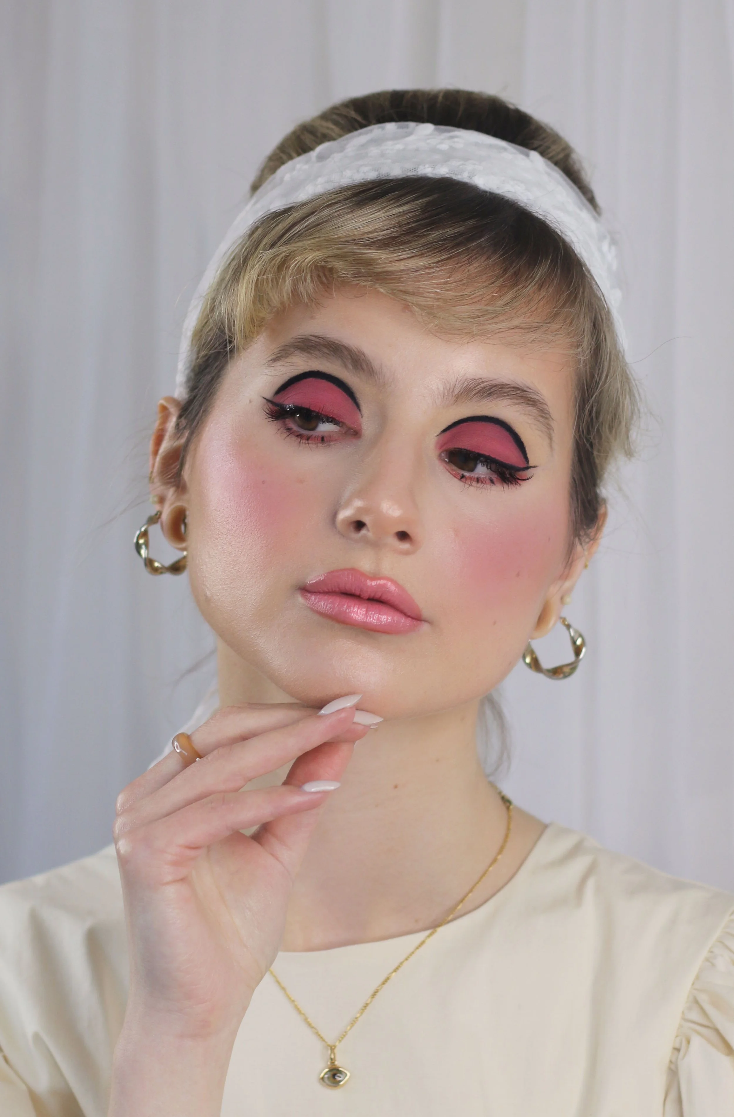 1960s-vintage-retro-bridal-makeup