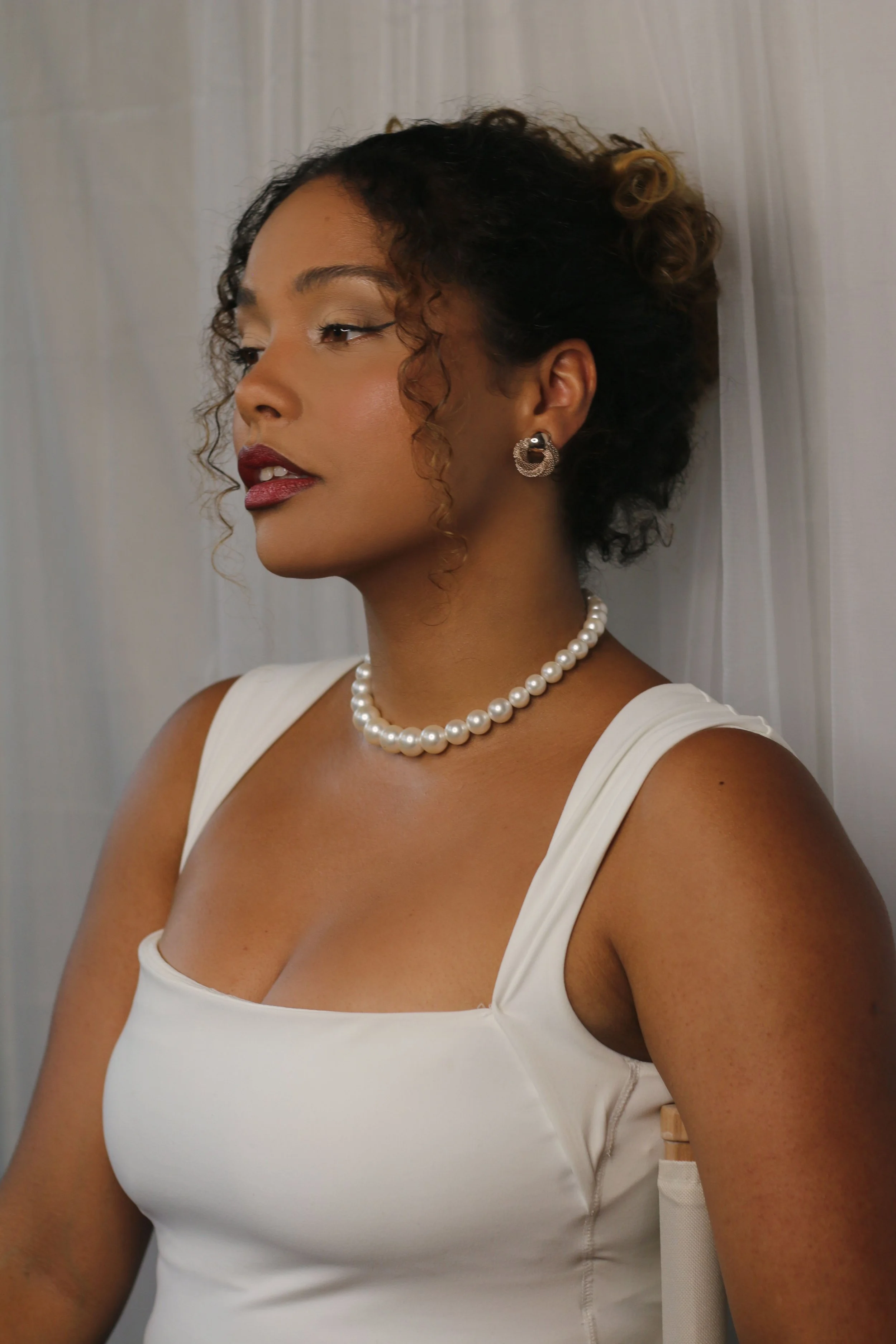 old-hollywood-red-lip-bridal-makeup