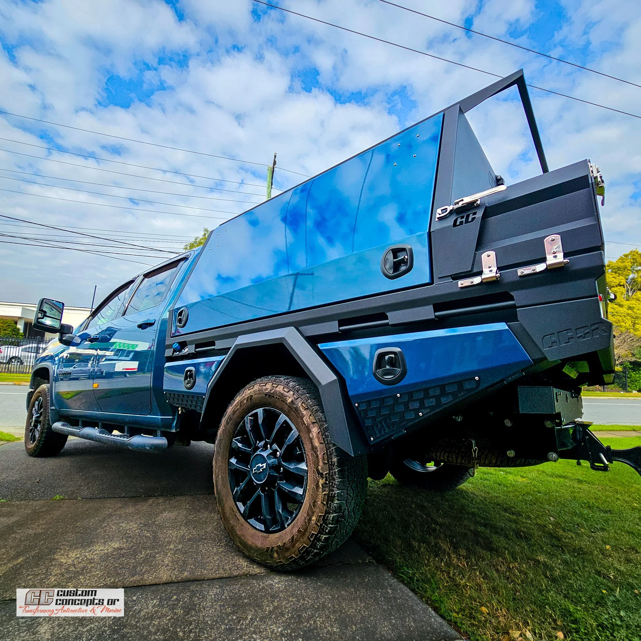 Chassis Mount Module vs Tray &amp; Canopy: Which Is Best for Your 4WD?