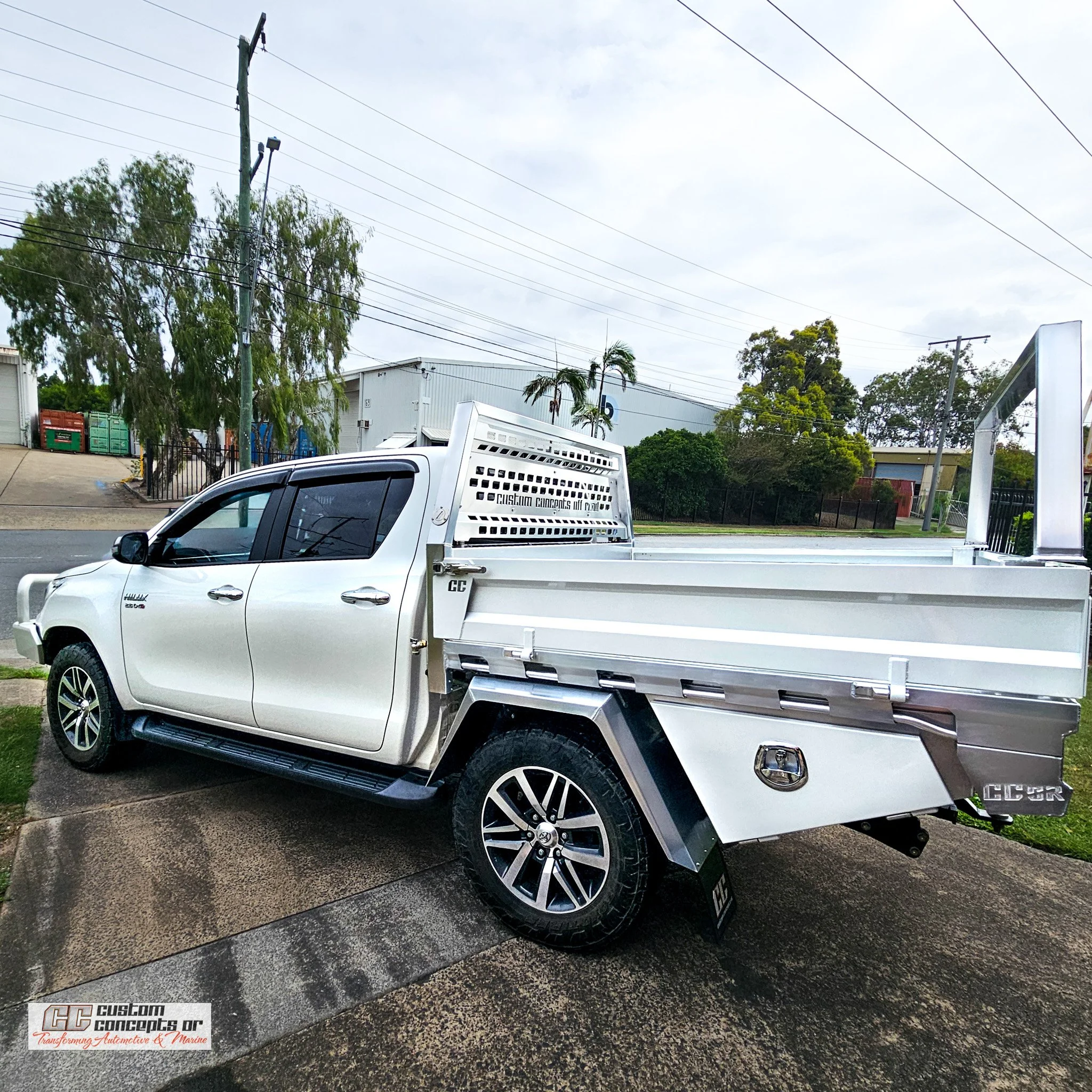 Hilux Tradie Tray, Under Tray Toolboxes Dual Cab.jpg