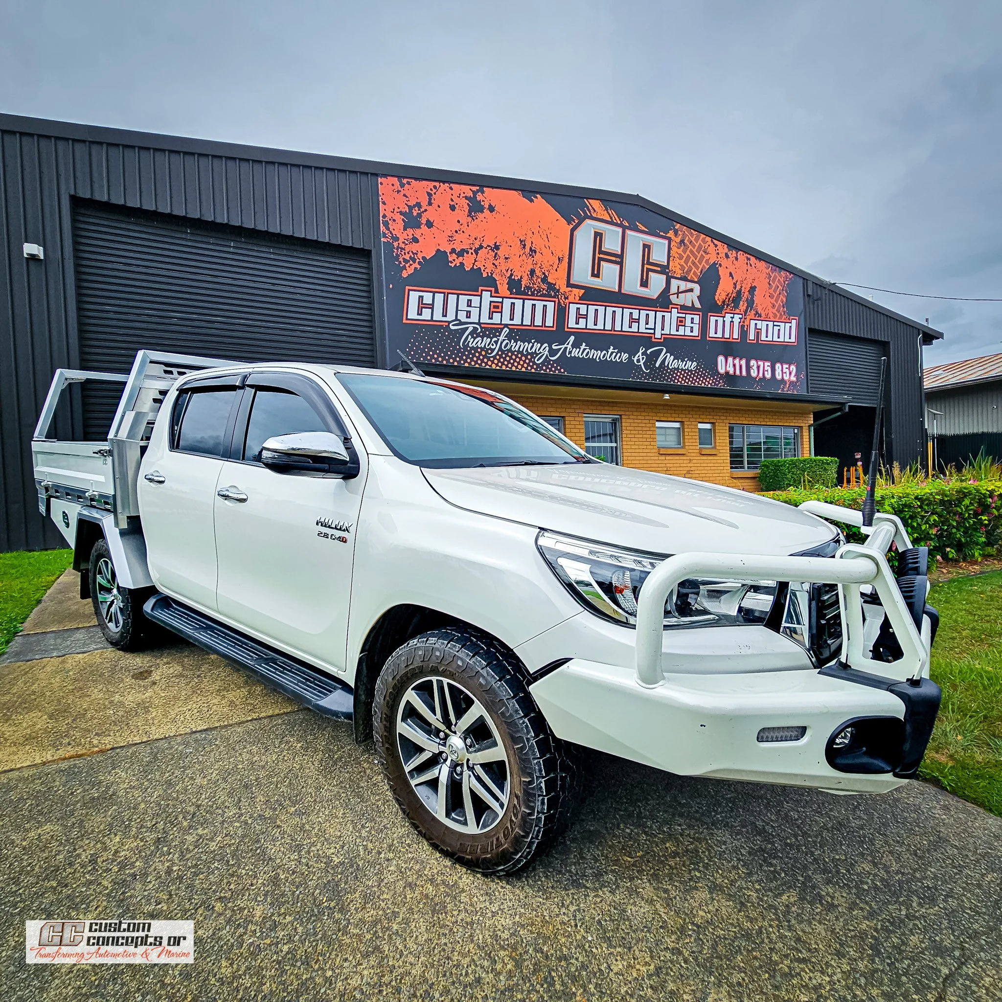 Hilux Tradie Tray, Under Tray Toolboxes Dual Cab-4.jpg