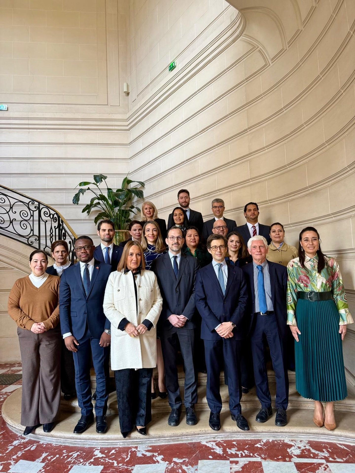D&eacute;jeuner du Groupe de Ambassadeurs d&rsquo;Am&eacute;rique Latine &mdash; Pr&eacute;sidence dominicaine 🇩🇴

Dans le cadre de la pr&eacute;sidence dominicaine du GALA, les Ambassadeurs d&rsquo;Am&eacute;rique latine ont eu l&rsquo;honneur de 