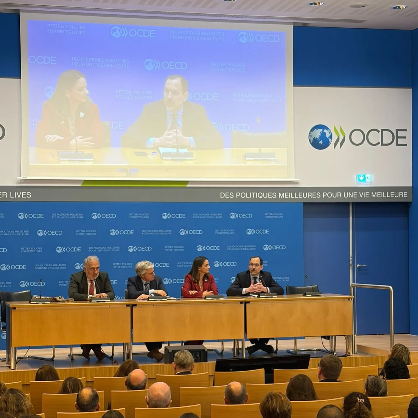 L&rsquo;ambassadeur David Puig a particip&eacute; &agrave; la table ronde intitul&eacute;e &laquo; L&rsquo;espagnol et le multilinguisme &agrave; l&rsquo;OCDE &raquo;, qui s&rsquo;est tenue le 23 avril dernier au si&egrave;ge de l&rsquo;OCDE, dans le