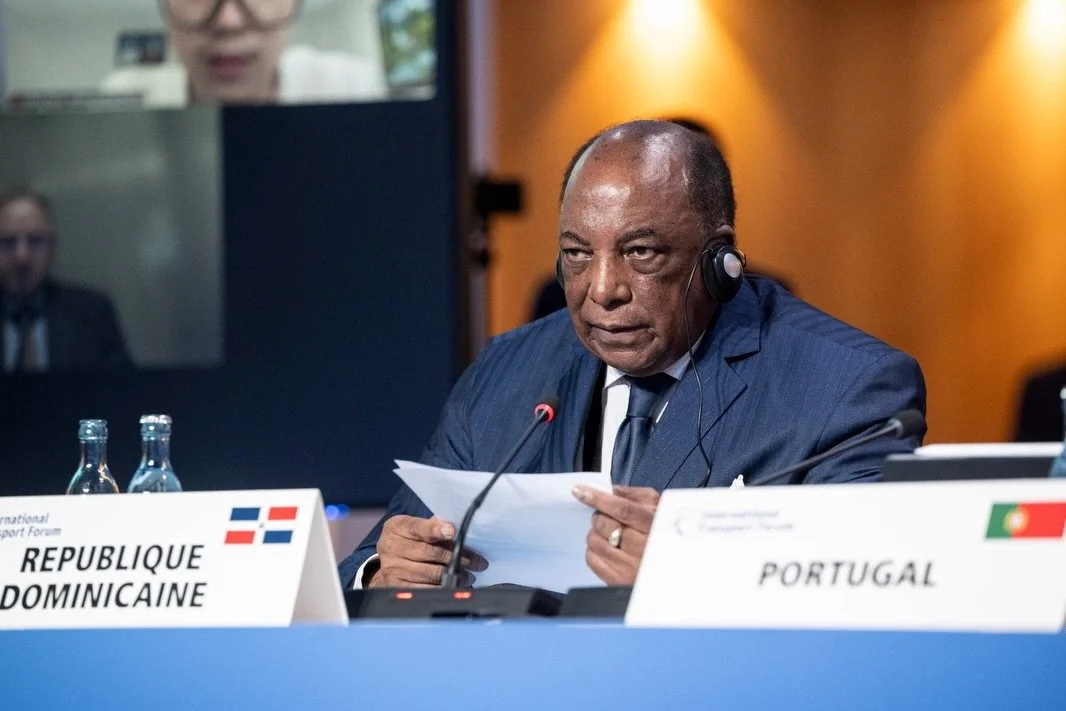 La R&eacute;publique dominicaine a particip&eacute; activement au Sommet des ministres des Transports du Forum International des Transports (ITF) de l&rsquo;Organisation de coop&eacute;ration et de d&eacute;veloppement &eacute;conomiques (OCDE), prin