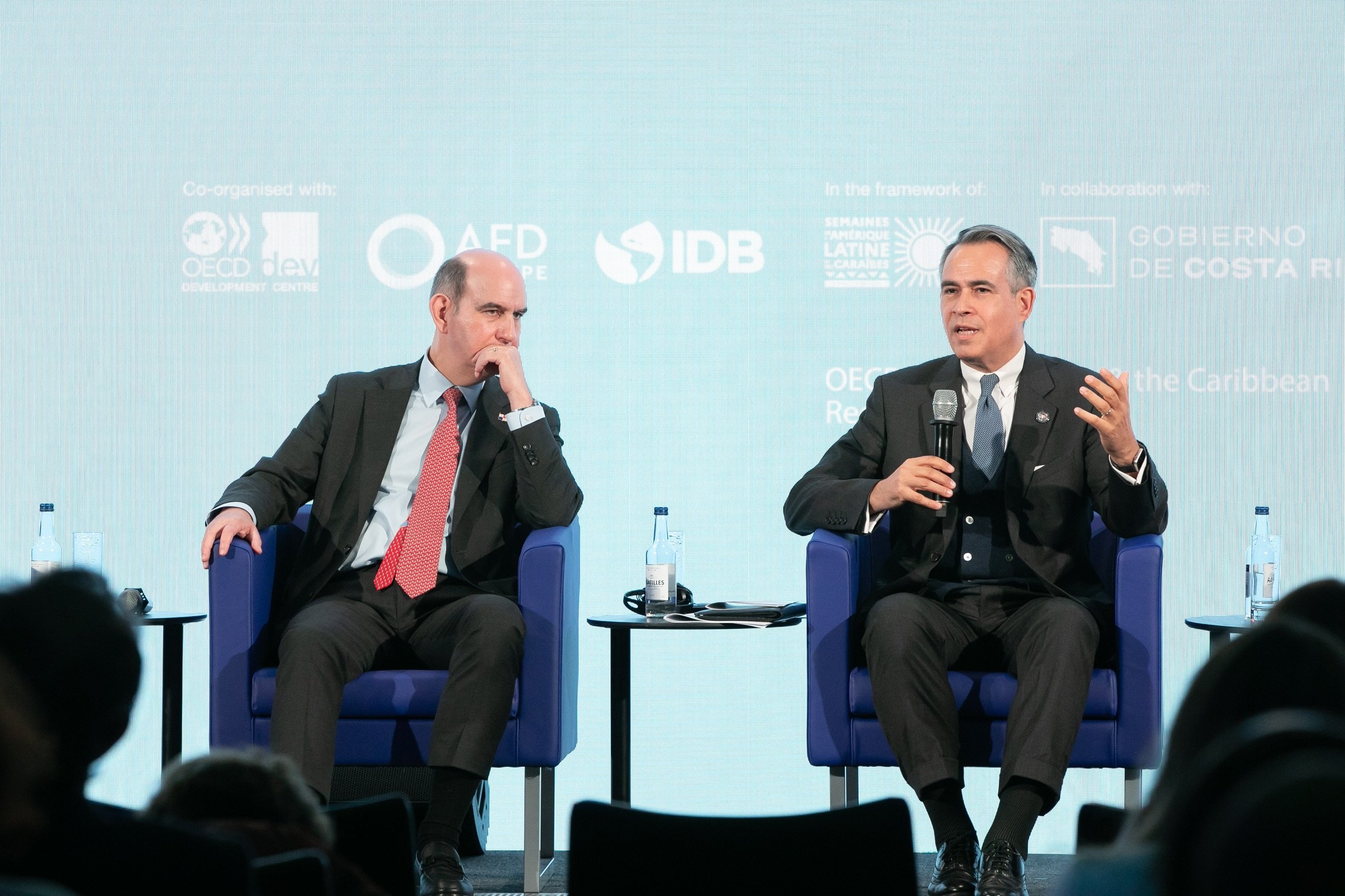 🇩🇴🤝🇫🇷 La R&eacute;publique dominicaine r&eacute;affirme son engagement en faveur de la coop&eacute;ration et du d&eacute;veloppement &agrave; l&rsquo;OCDE. 

En repr&eacute;sentation du ministre des Affaires &eacute;trang&egrave;res, Roberto &Aa