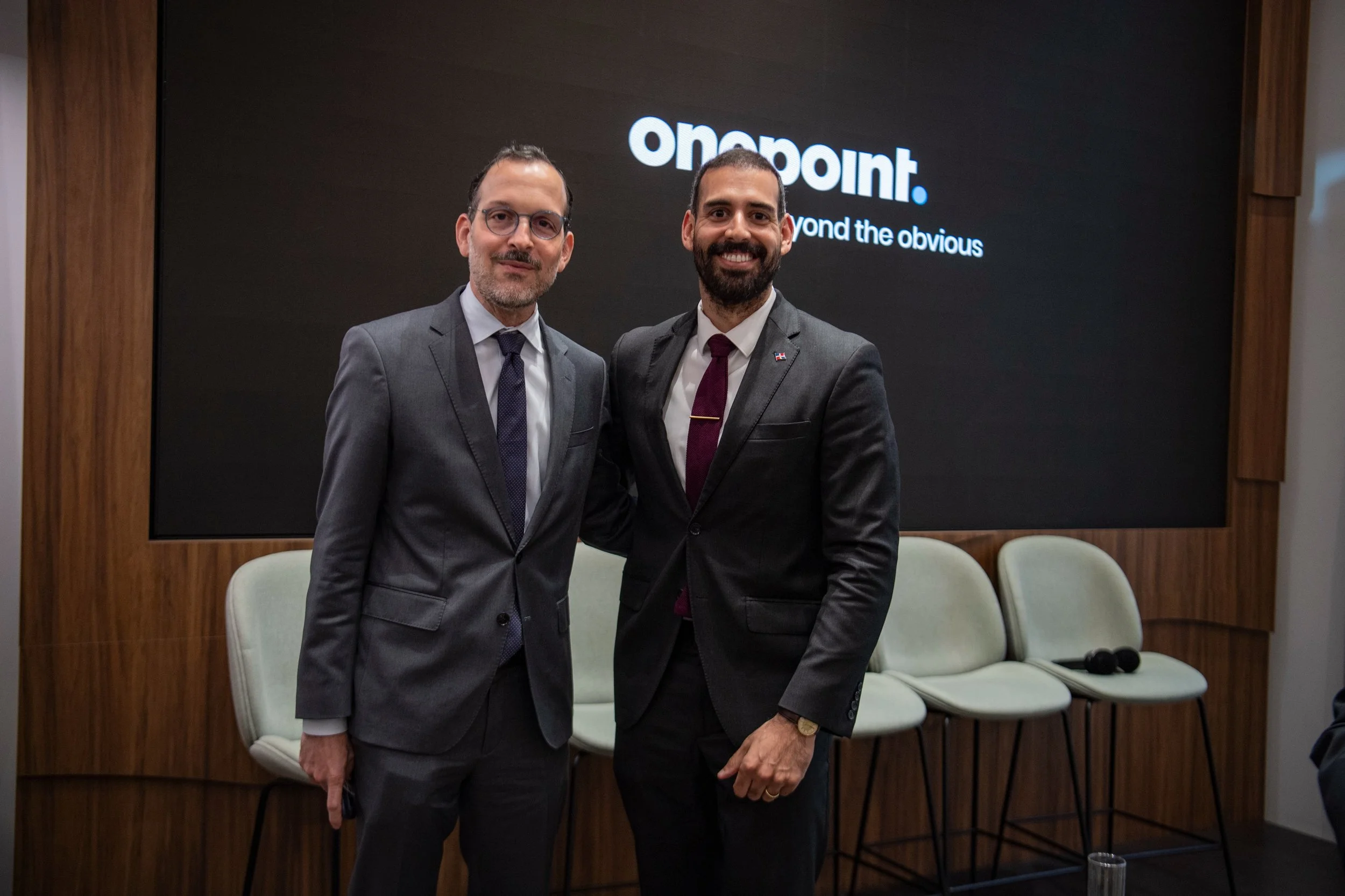 🇩🇴🇫🇷 Rep&uacute;blica Dominicana y Francia fortalecen su cooperaci&oacute;n digital

En el marco de la Semana Dominicana en Francia 2026, Onepoint acogi&oacute; el encuentro &laquo;Sinergias Digitales RD&ndash;Francia&raquo;, dedicado a las nueva
