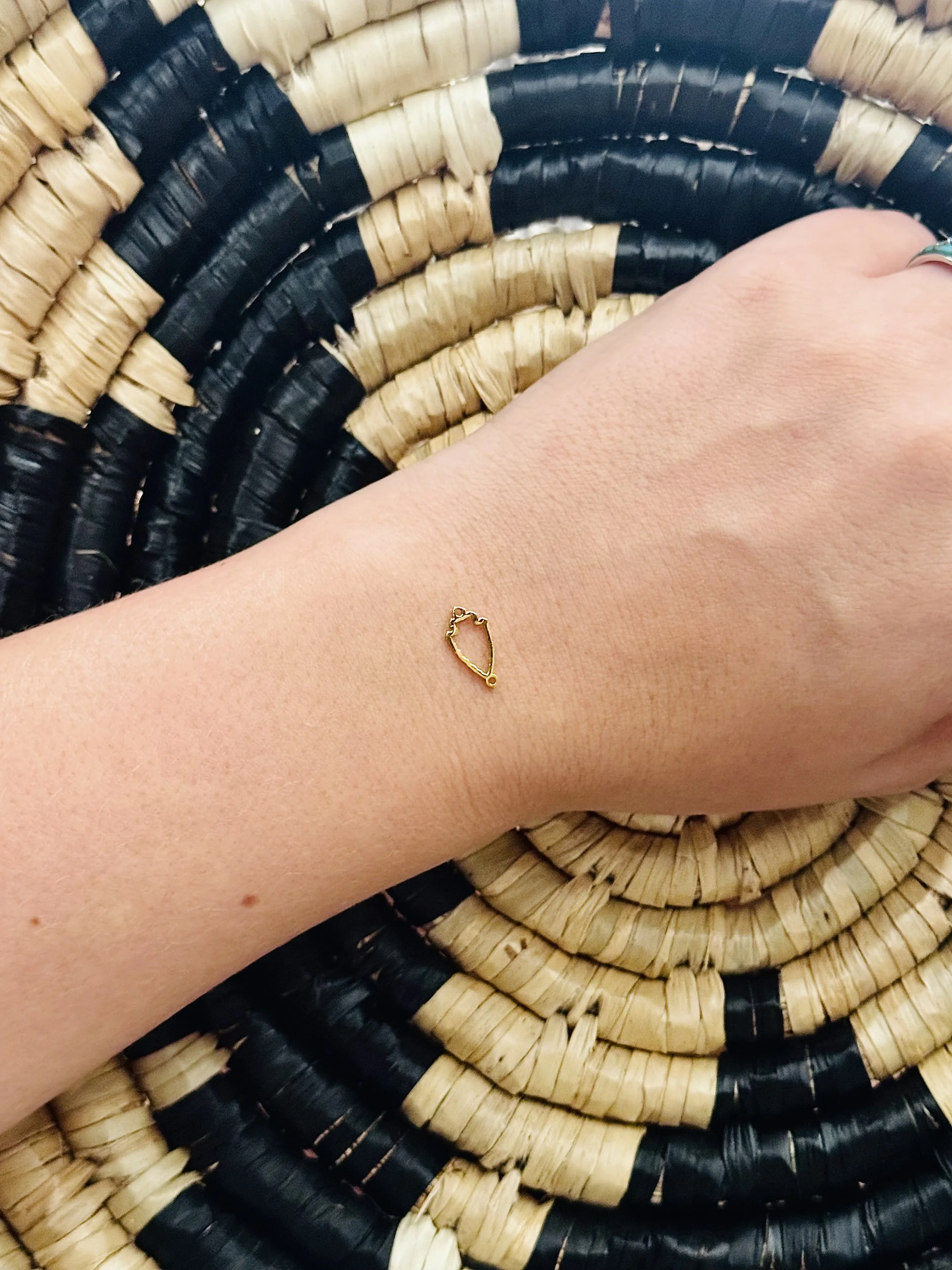 Tier 2- Gold Filled Arrowhead Outline