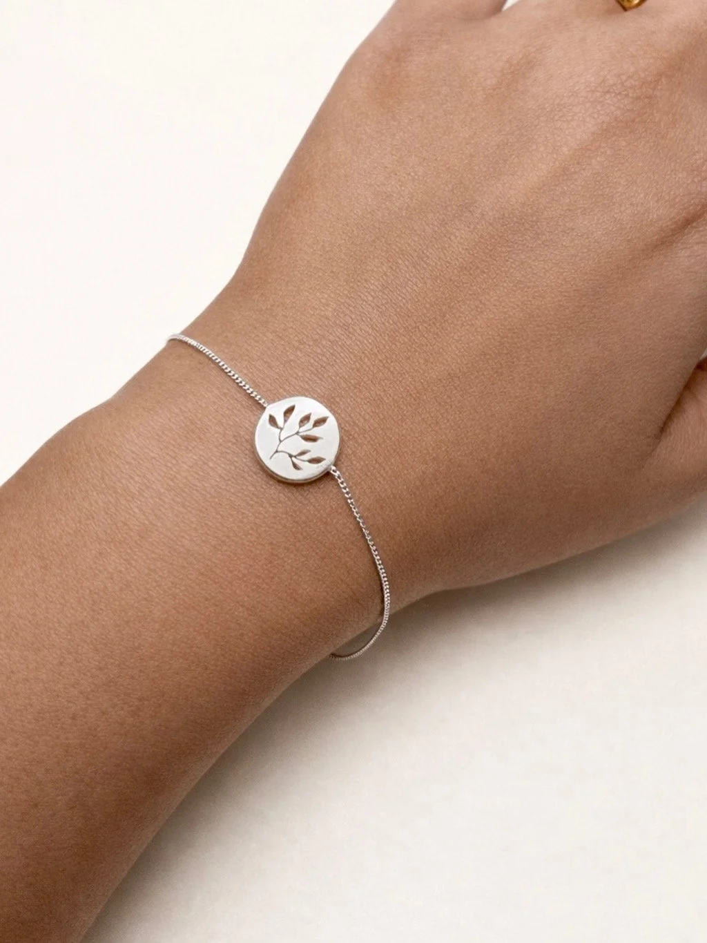 Flora-Disc-Bracelet.JPG
