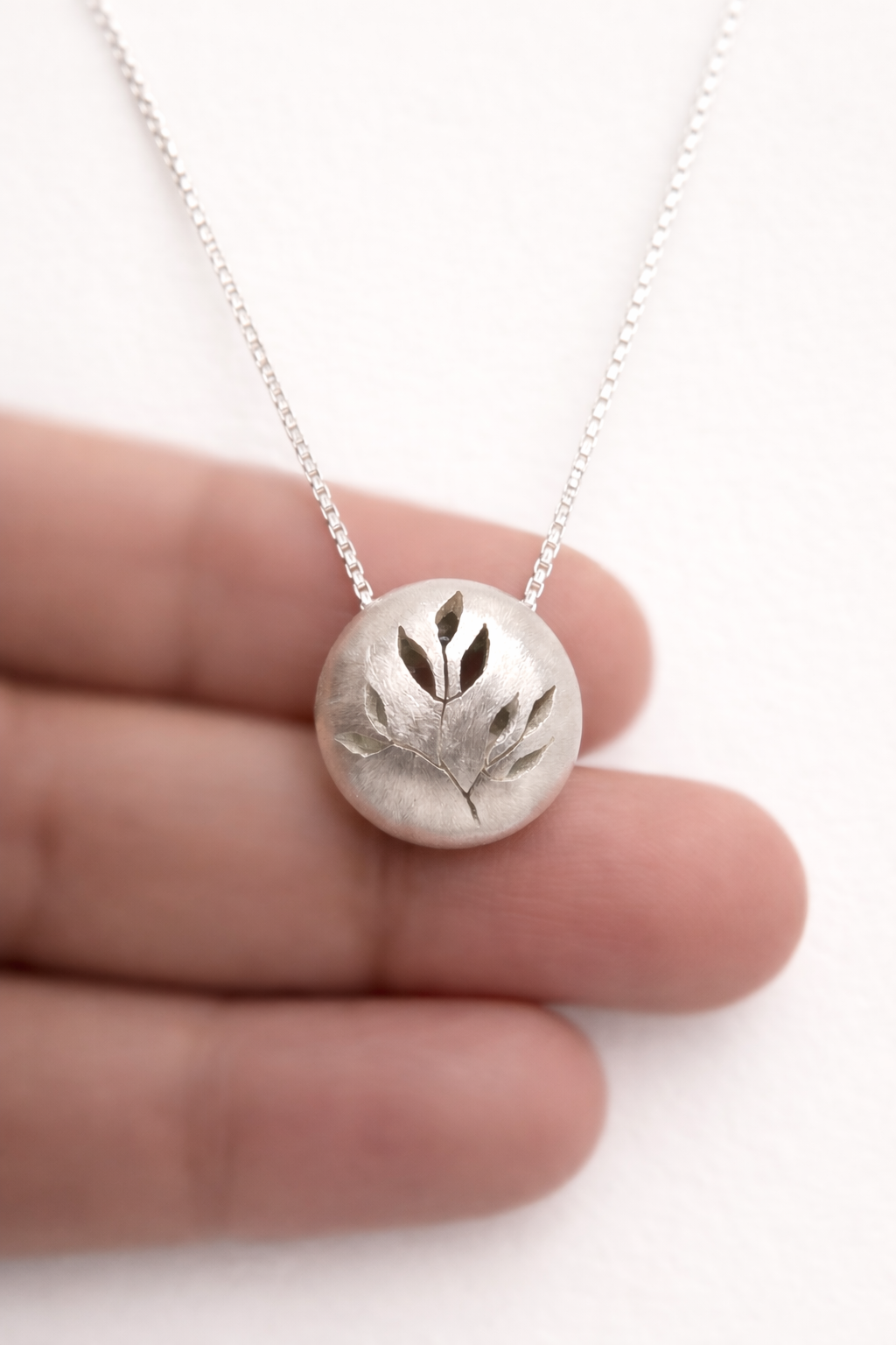 Silver-Ball-Pendant.PNG