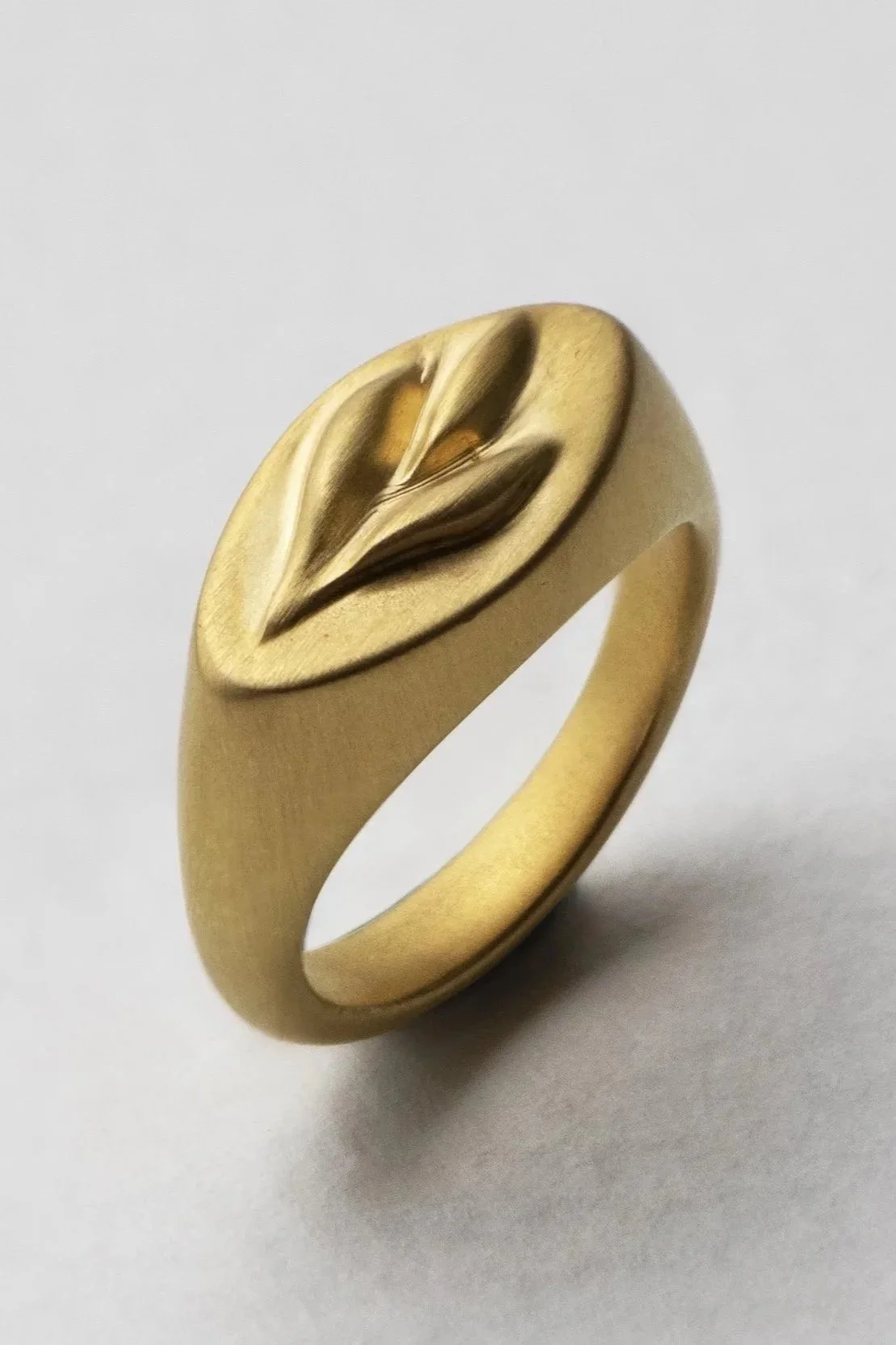 Flora Signet Ring