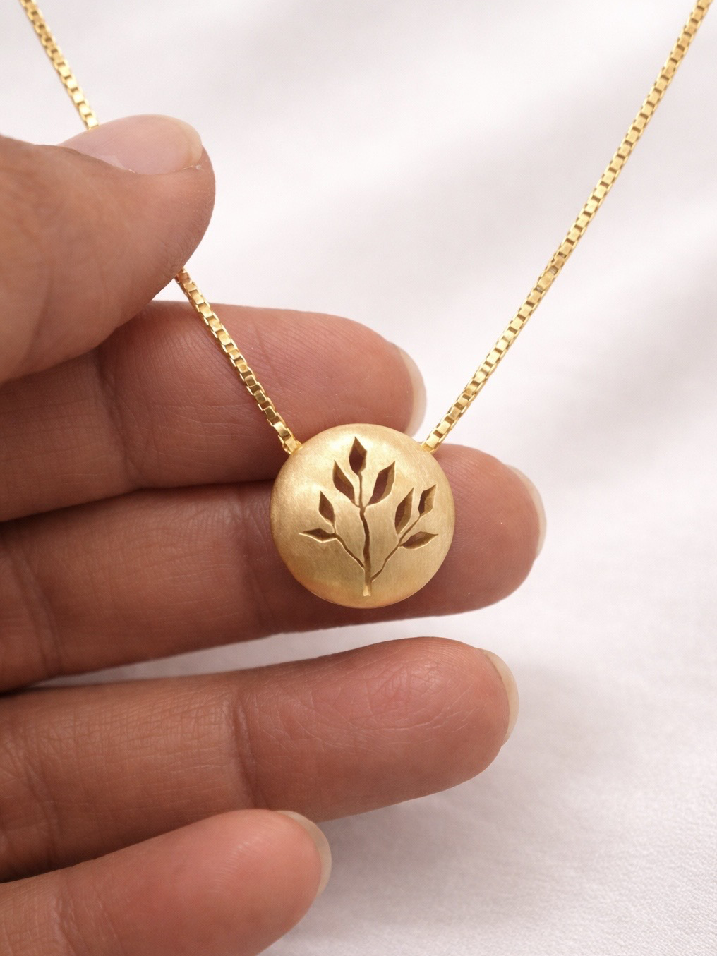 Gold-Ball-Pendant.png