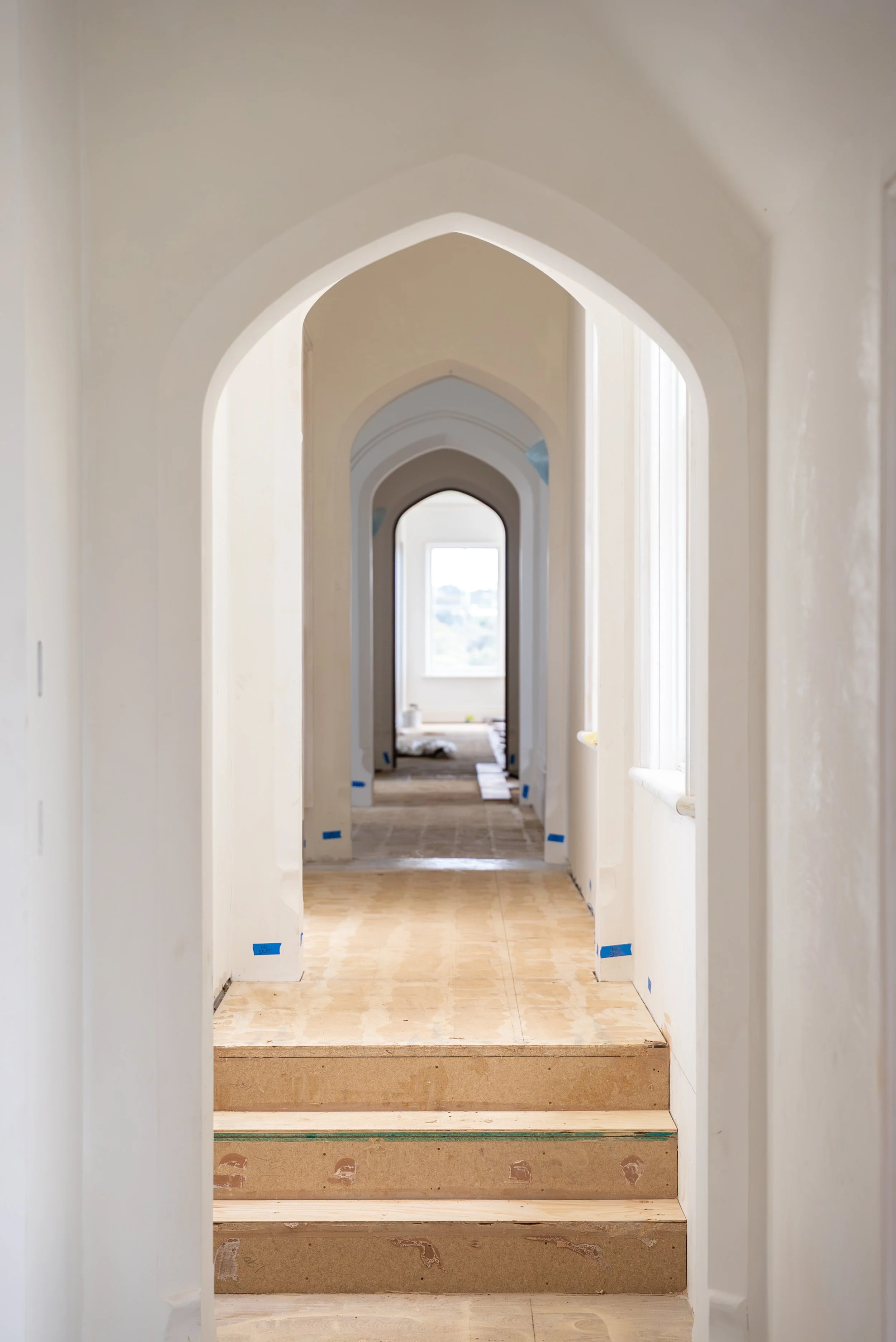 Hand-formed solid plaster arch — Mornington Peninsula