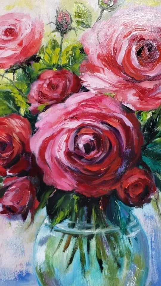 I finally finished my roses🙃. Oil on canvas 14 by 18", water-mixable oils "Cobra". I changed my mind few times around it while painting. Finally decided to go with more abstract look rather than realistic one. Inspired by one of Victo