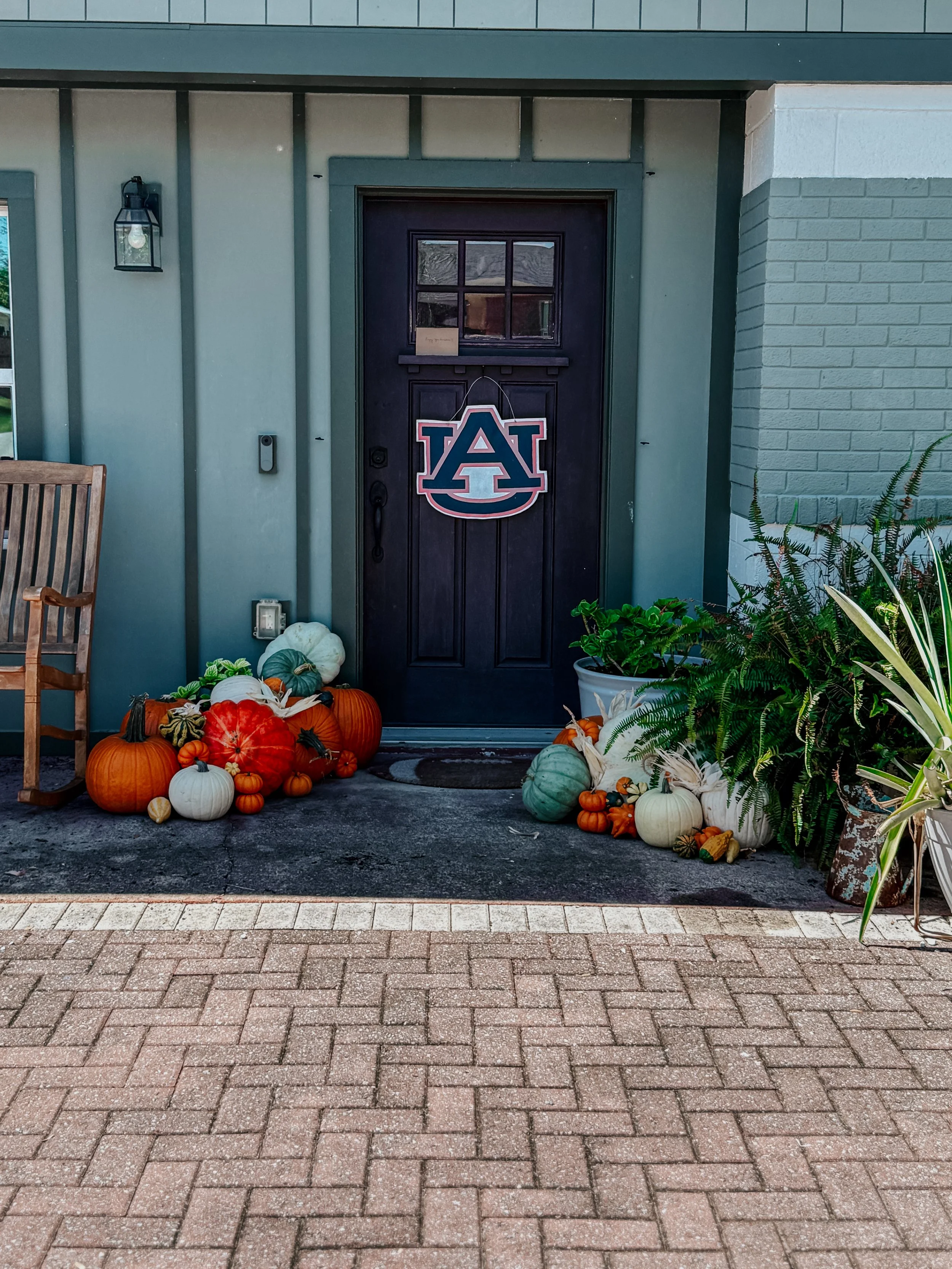 HPC Porch Pumpkins 2026 Season-35.jpg