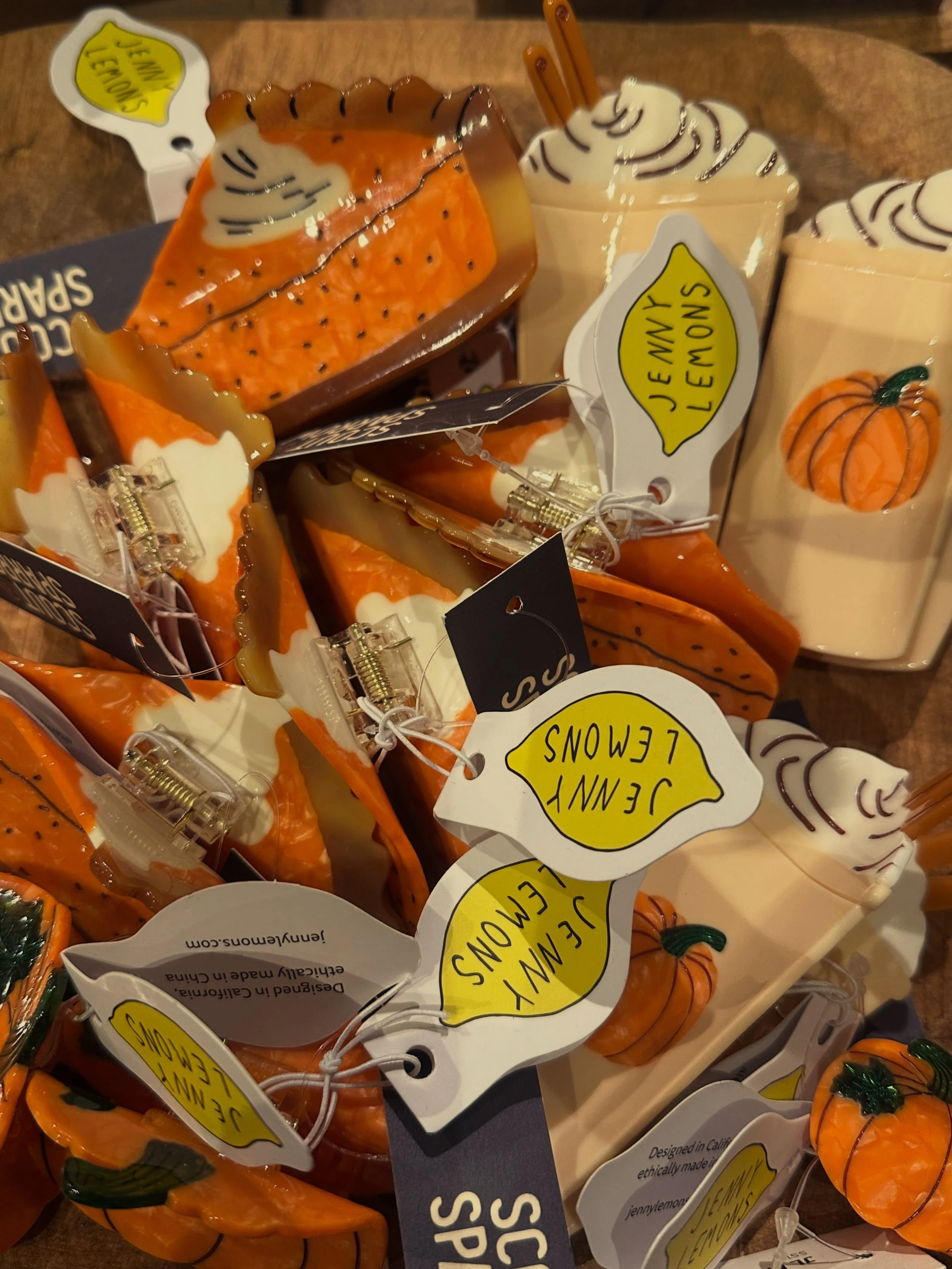 Fall, but make it a snack. 🥐🥧🎃☕️

Croissants, pumpkin pie &amp; pumpkin spice&mdash;our latest Jenny Lemons hair clips have all the makings of a very good fall.

A little quirky, a little unexpected, and guaranteed to make your autumn outfits more
