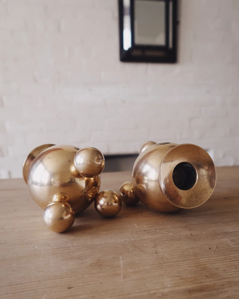 gusums-bruk-spherical-brass-candlestick-holders-pair-12.webp