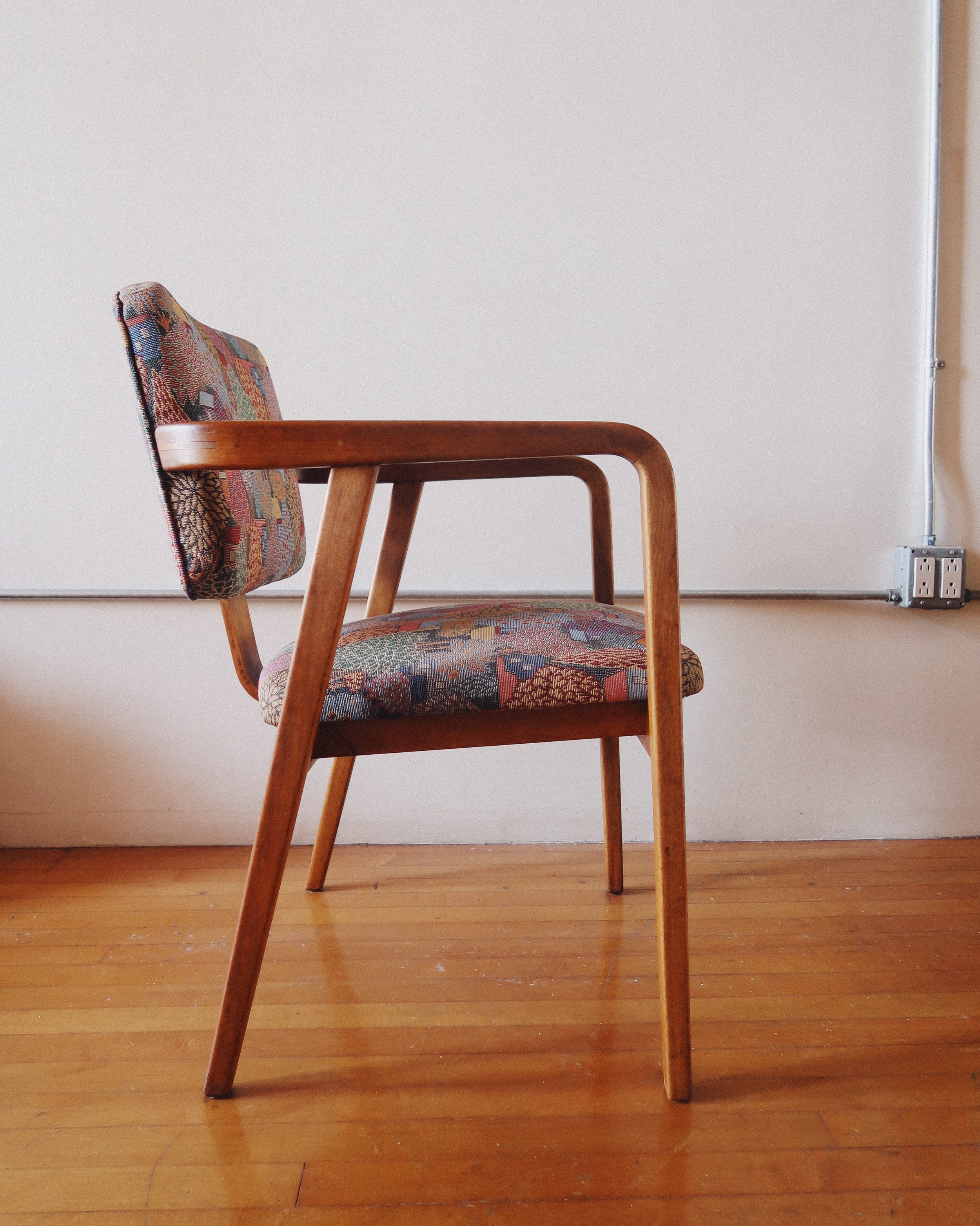 George Nelson Herman Miller Model 4663 chairs side.jpeg