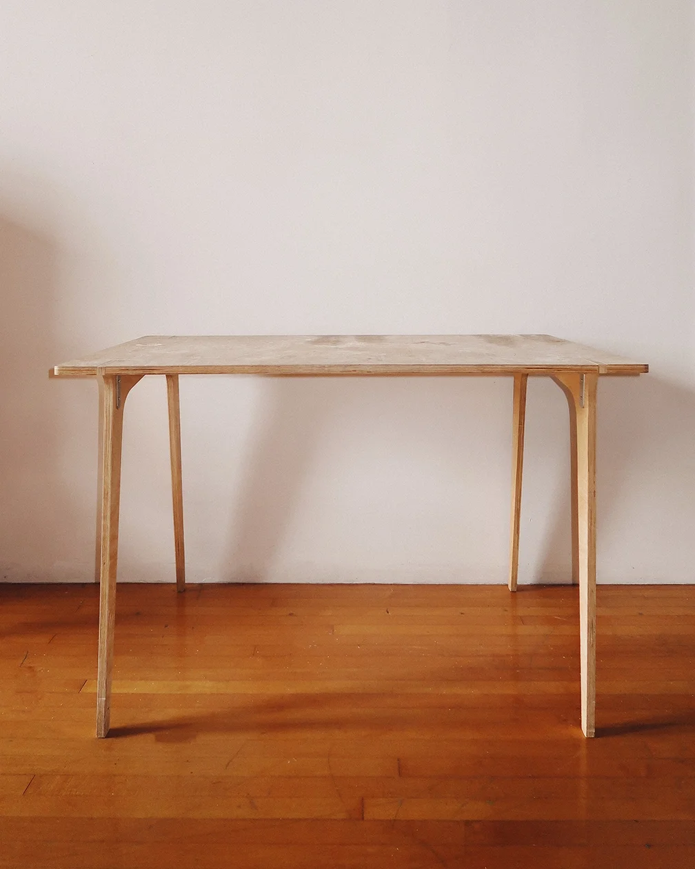 Vintage-Mid-Century-Modern-Dining-Table-Plywood_1.webp