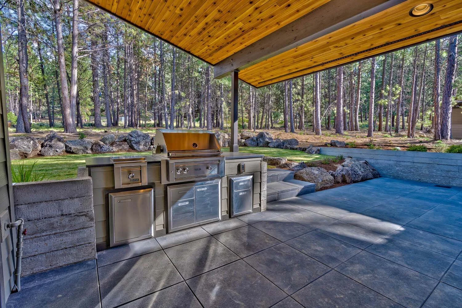 Pacwest Builders masterfully designed this stunning modern luxury custom home in Central Oregon, at Tetherow - Meeks Trail. This home, a "Best Landscape" winner in the 2017 COBA Tour of Homes, designed by Spencer Williams, highlights a beautiful and