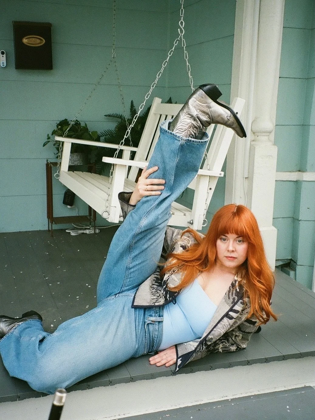 Next week! April 15th! (tax day, ew!) we are gonna have a little party down at ye ole @pilotlightknox 🤠

Nothing makes any sense anymore anyways so why not throw on your boots and come on down to honk your tonk w/ me, @huey__music, @jacobkynard and 