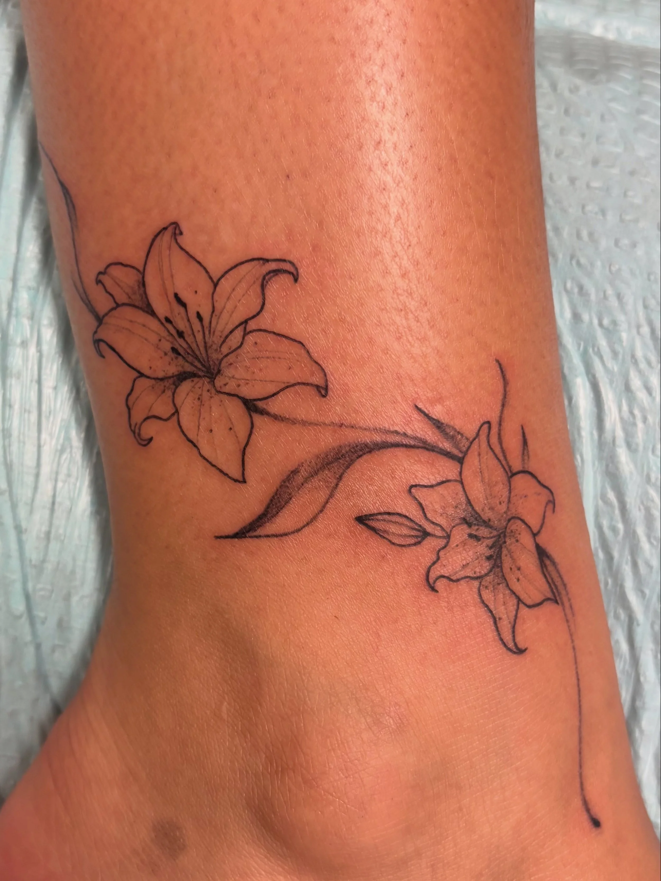 Fine Line Flowers