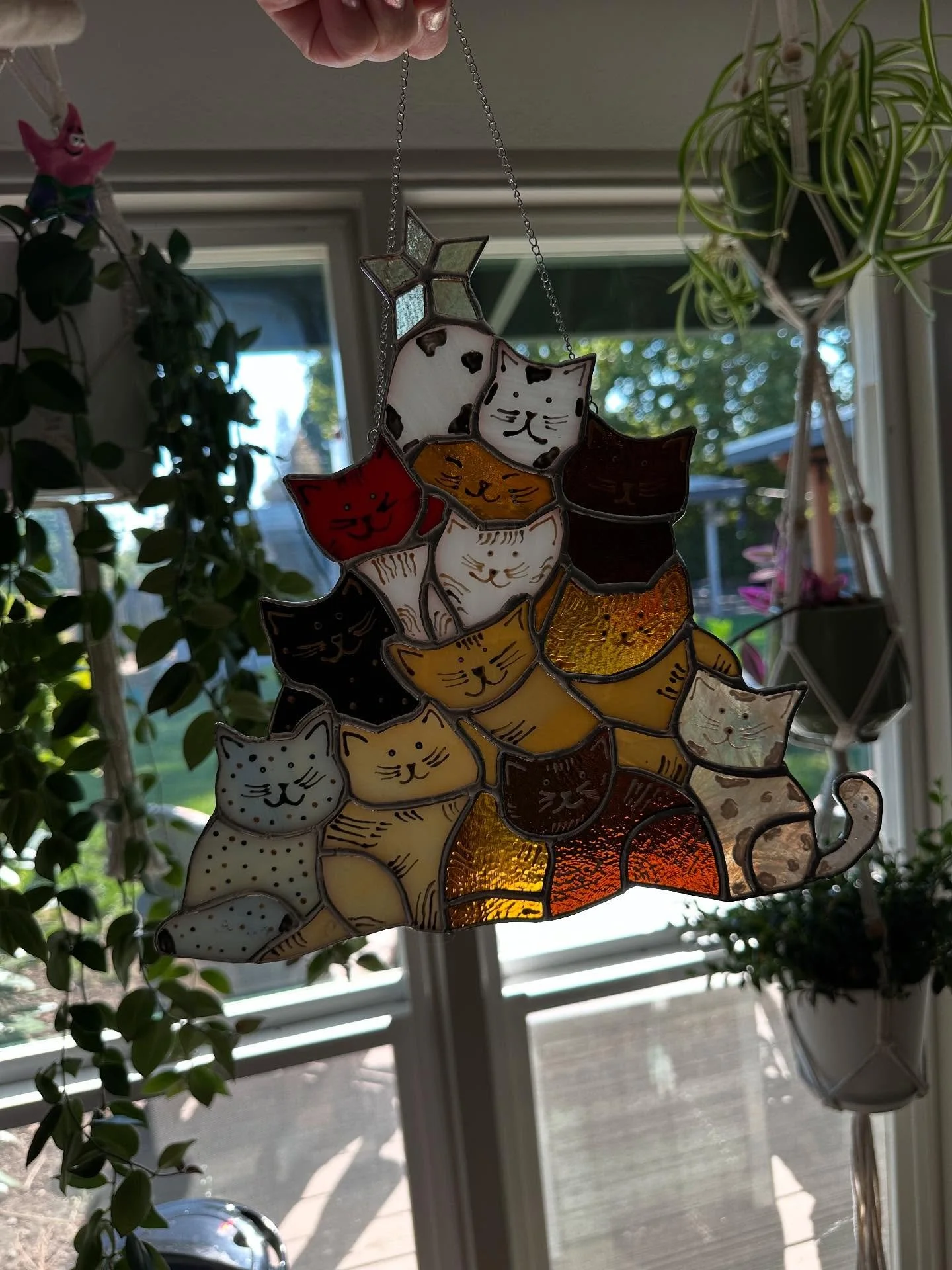 Cute little kitty christmas tree commission, loved the squished faces 💗🎄#stainedglass #stainedglassartist #cats #christmas