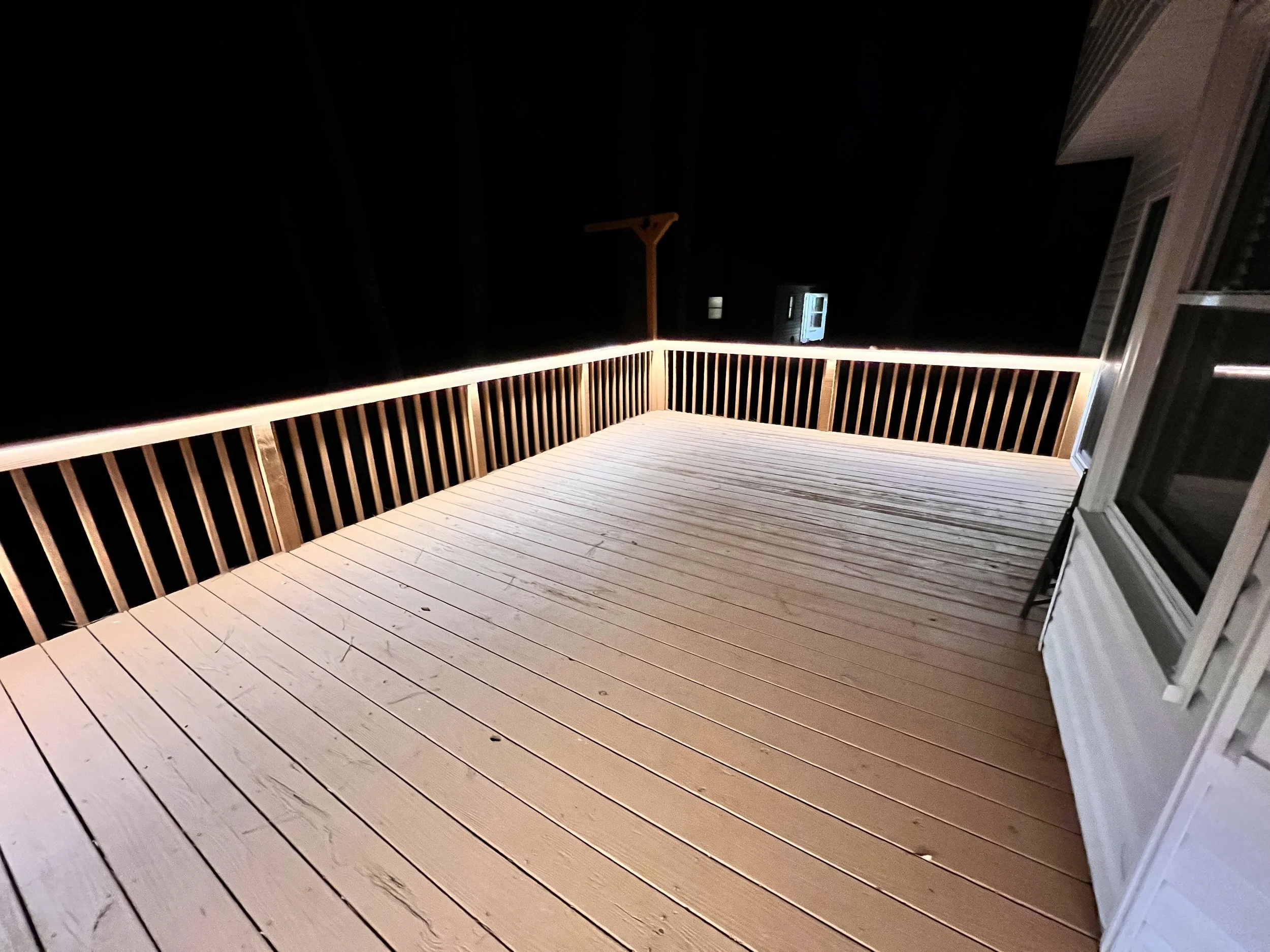DeckLightP3.jpeg