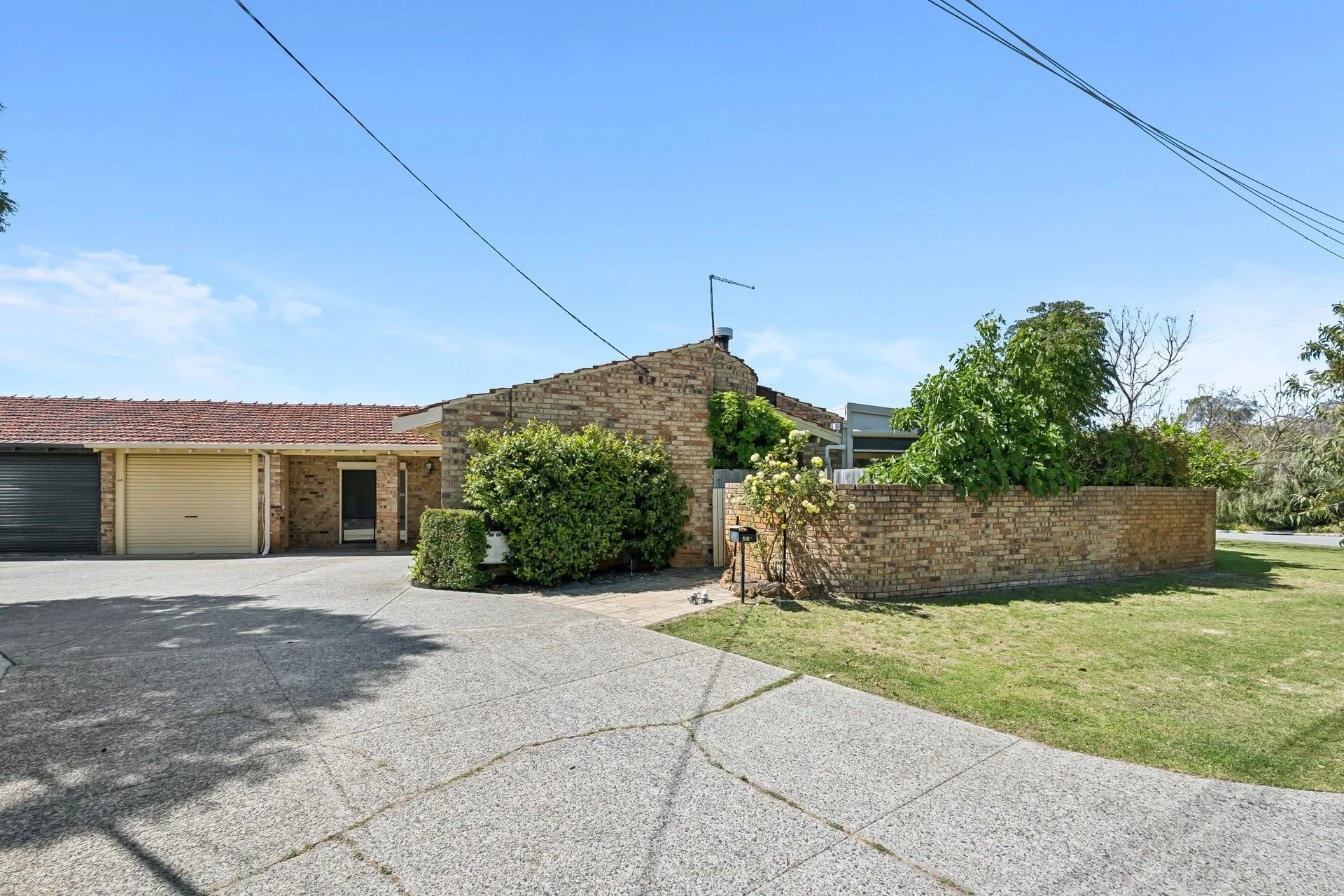 L E A S E D , Booragoon