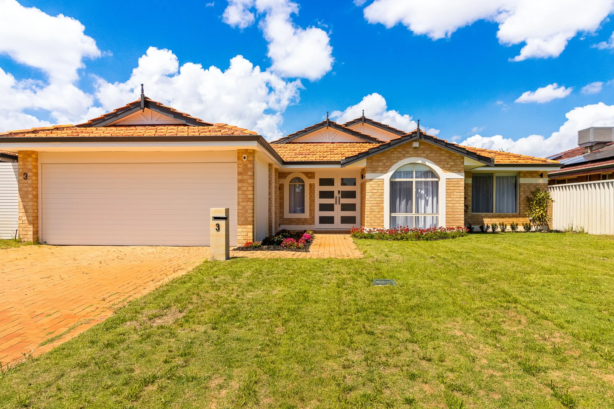 L E A S E D, Canning Vale