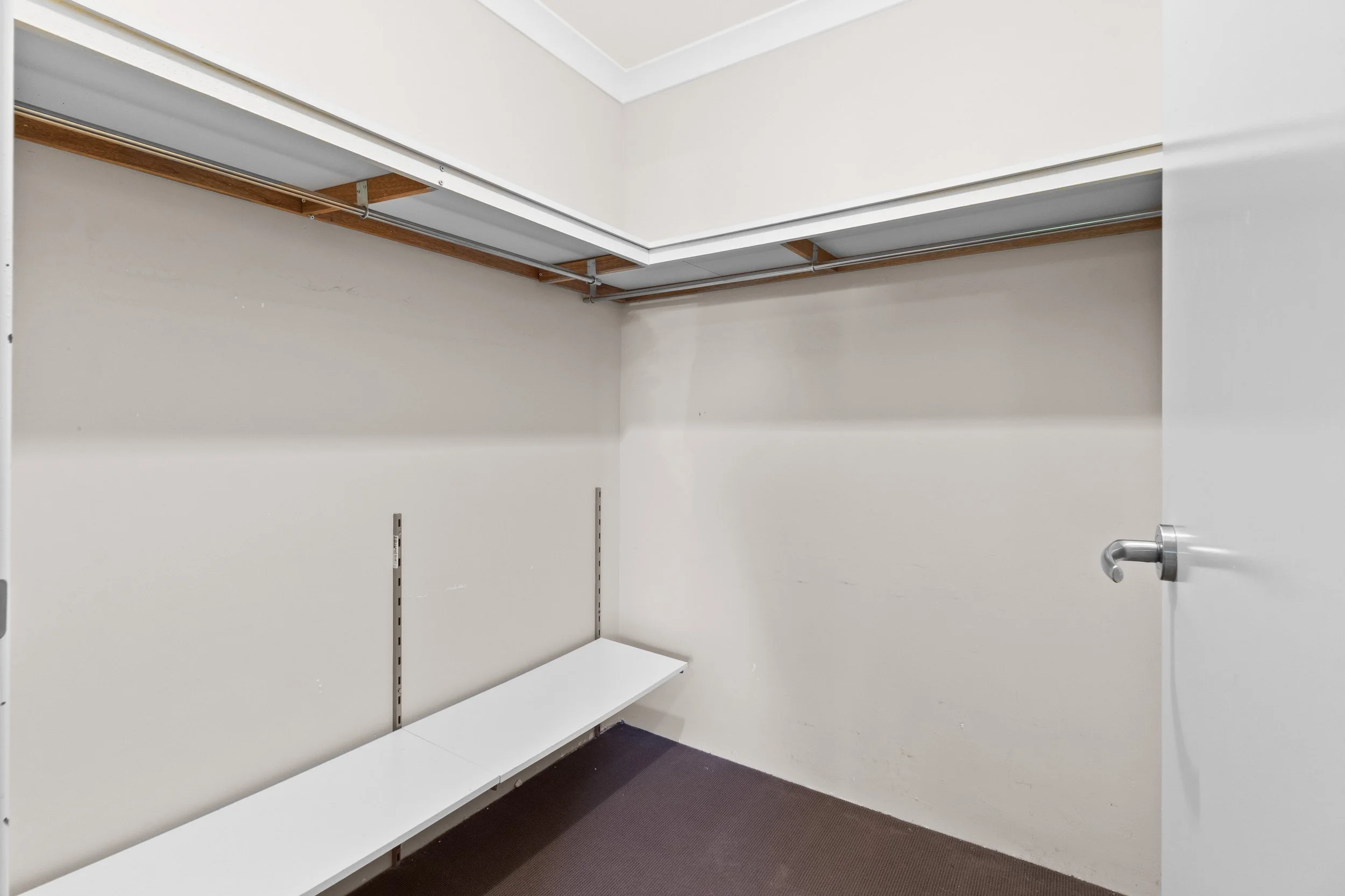 04- 19_26 Churchill HiR.jpg