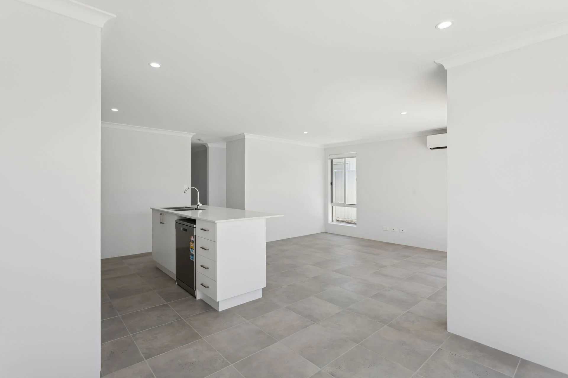 13_69 Laura Grange Brabham 12.jpg