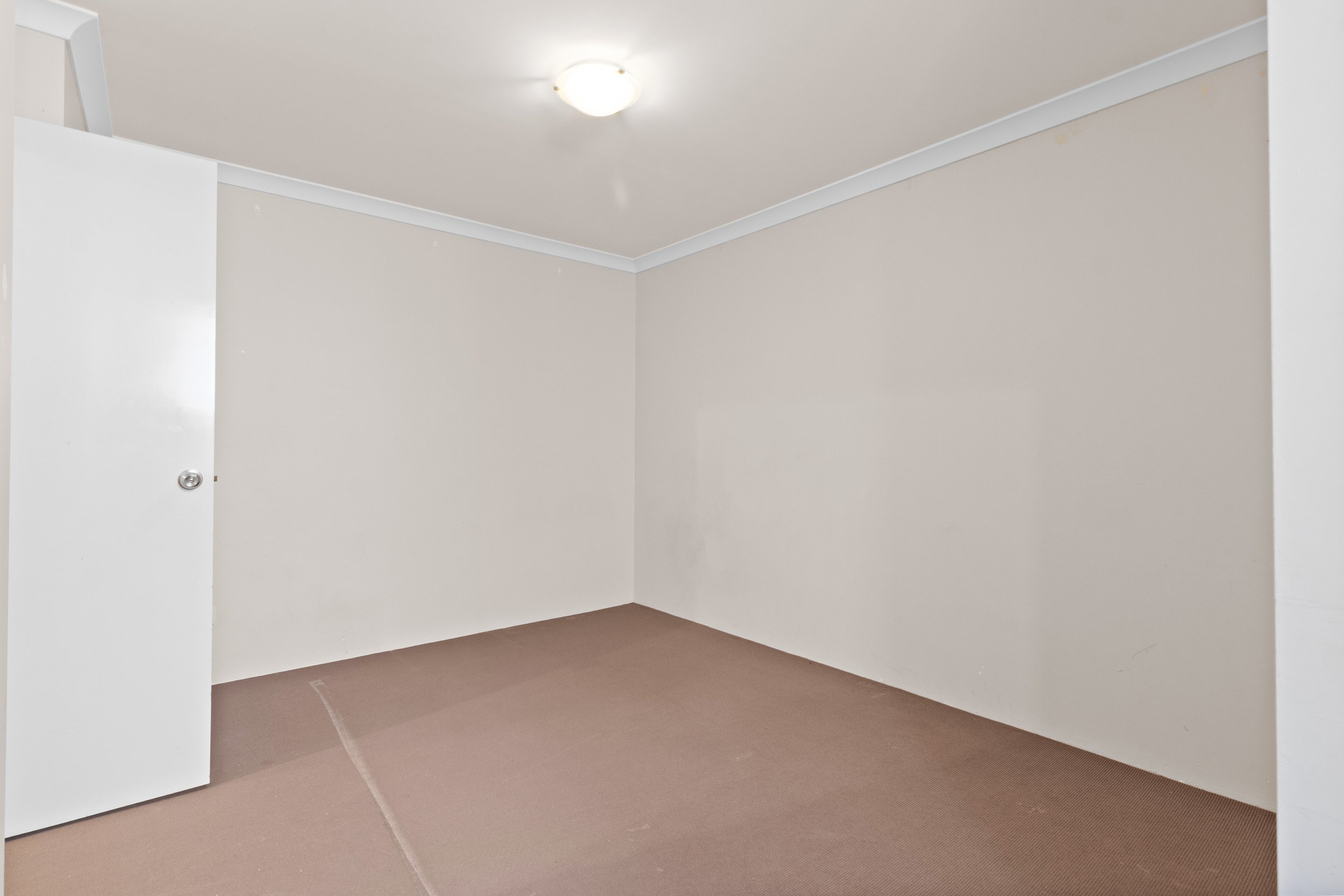 19- 19_26 Churchill HiR.jpg