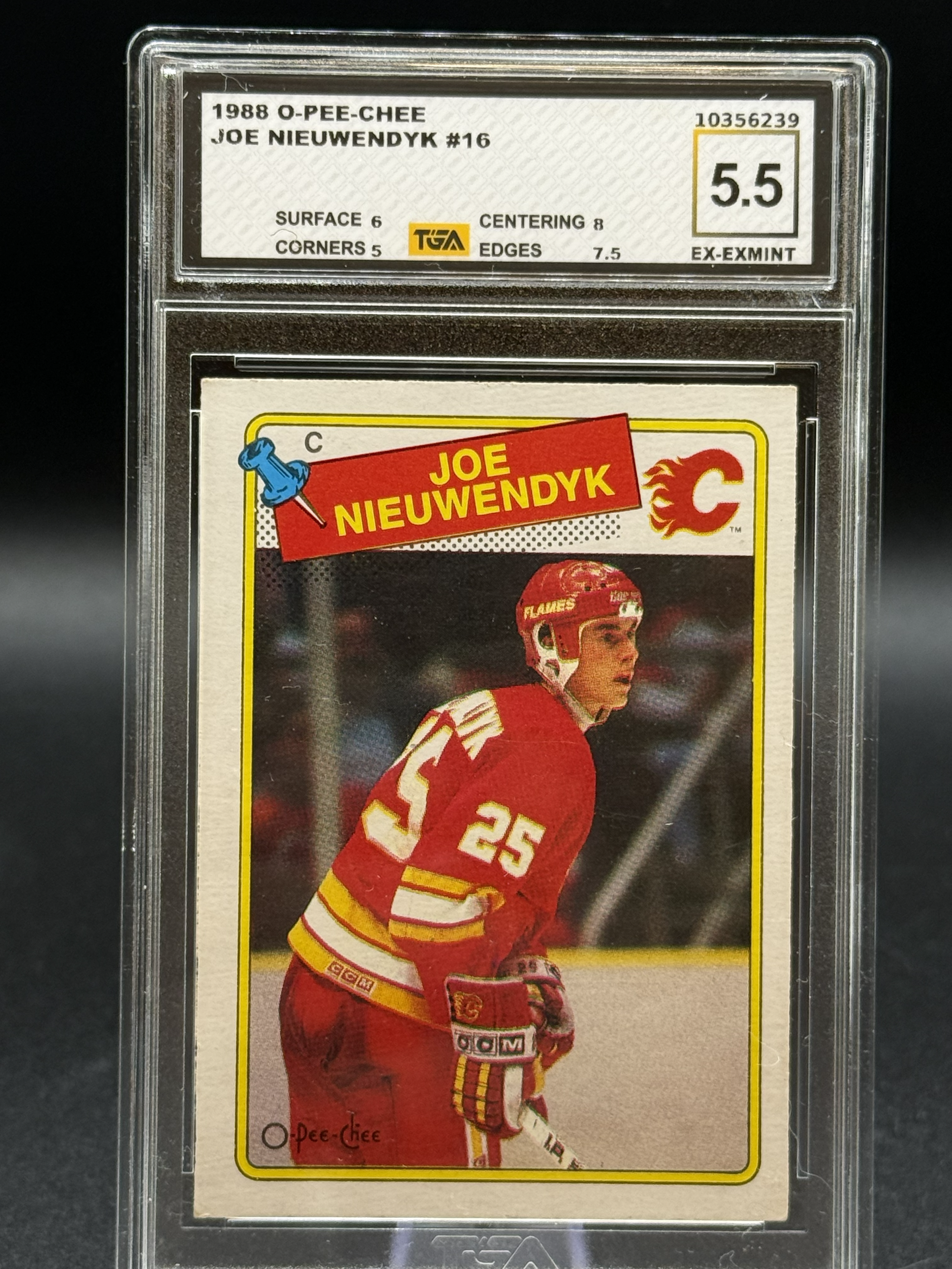 1988 O-PEE-CHEE Joe Nieuwendyk (RC) #16 Grade 5.5