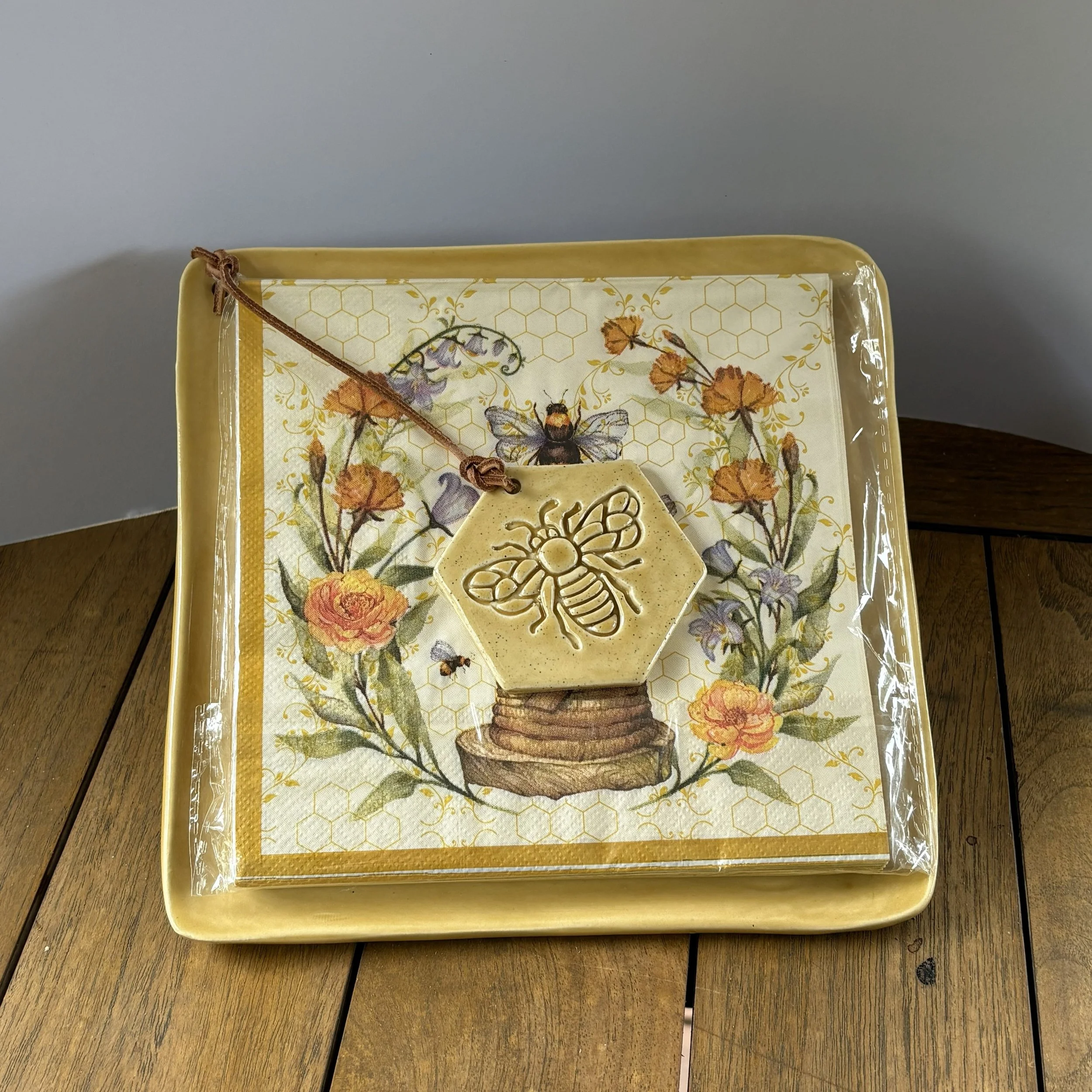 Bee Napkin Holder