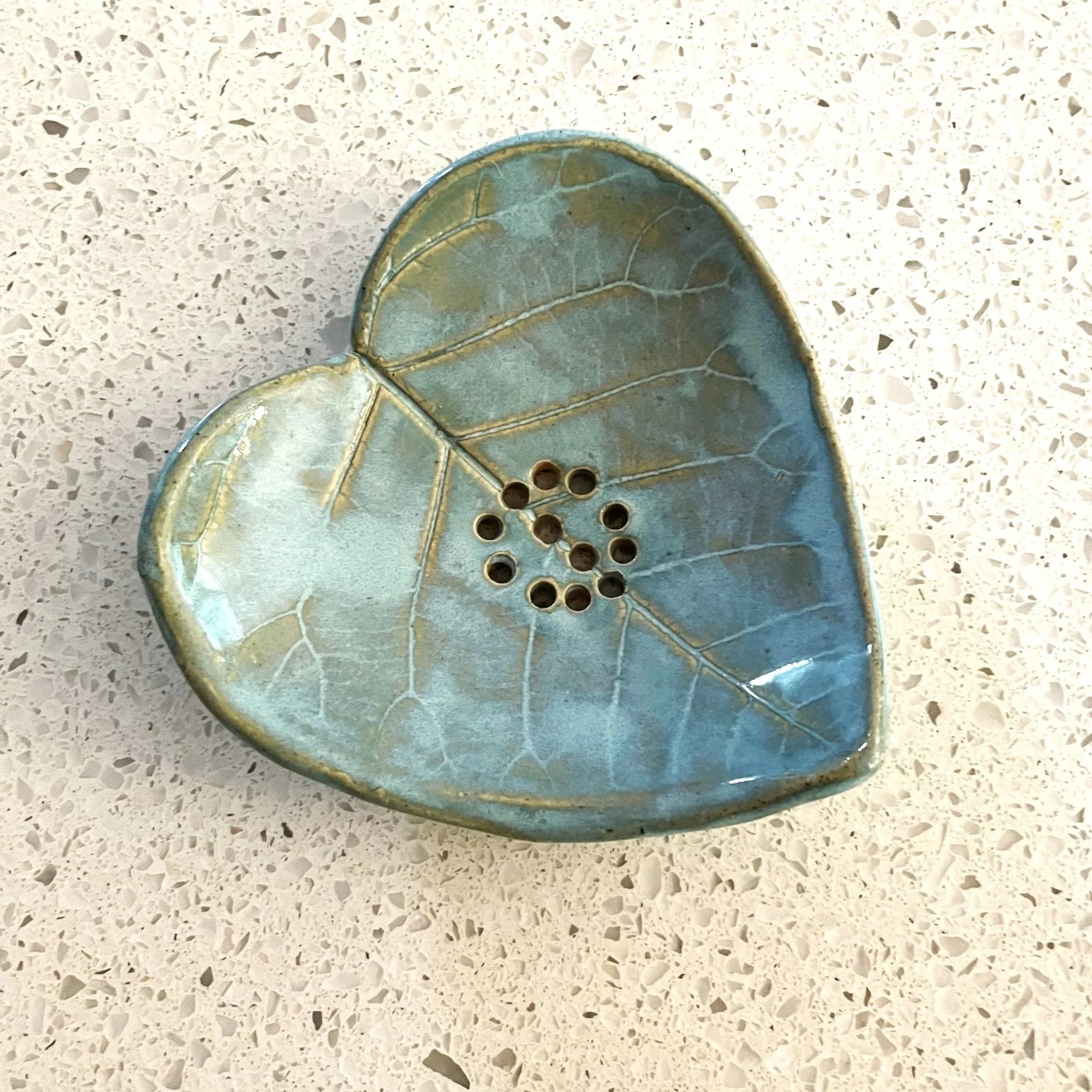 Soft Aqua Heart Leaf - Soap Dish