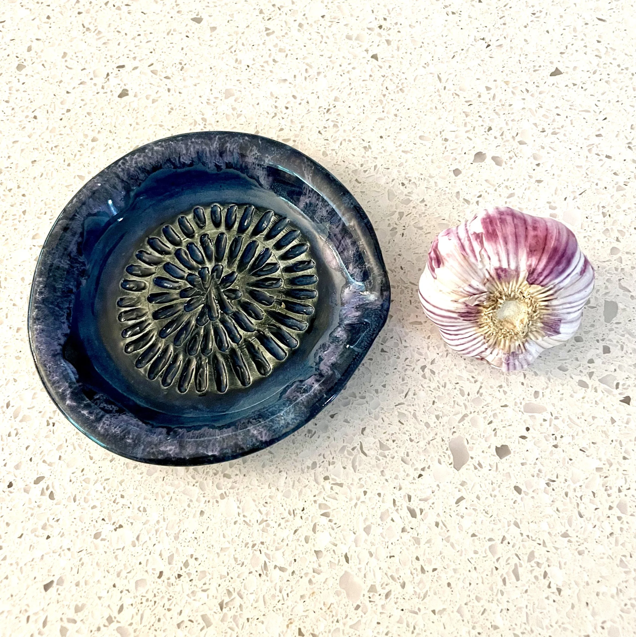 garlic with knob.jpeg